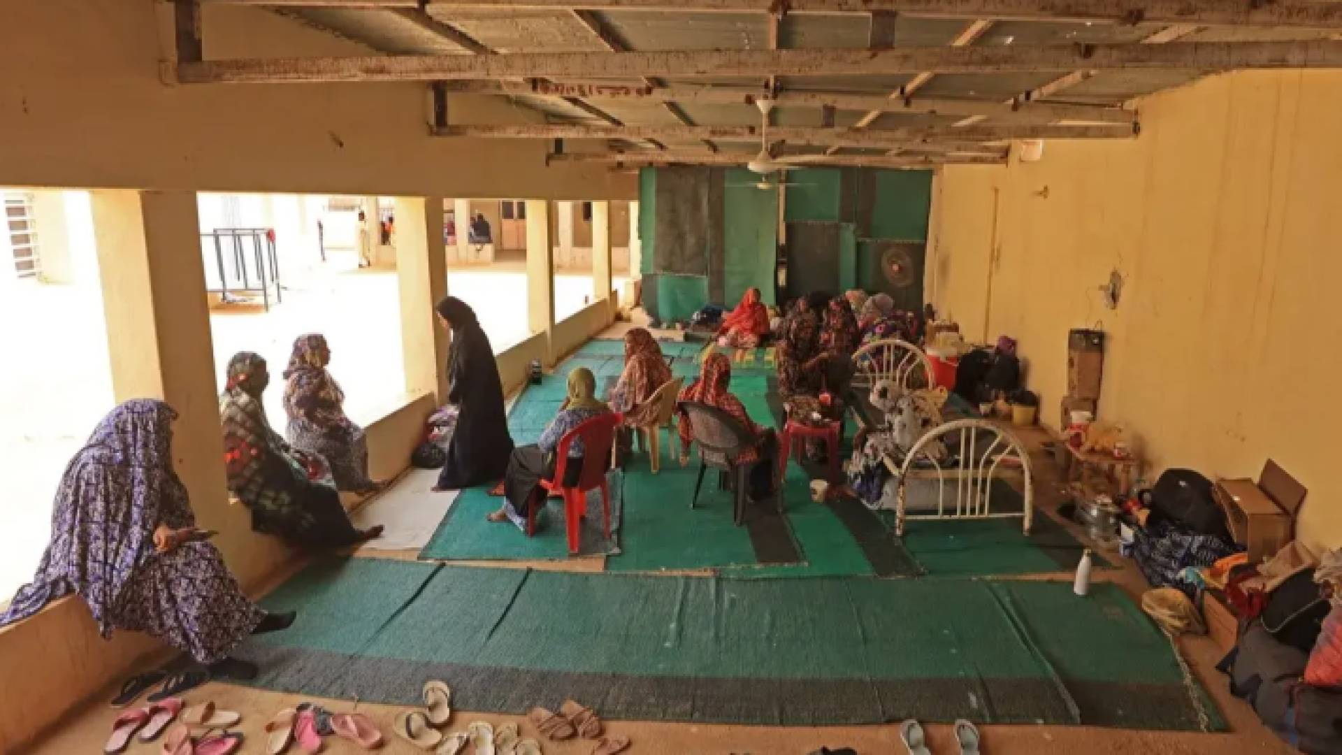 مدرسة تحولت الى مركز إيواء للنازحين في شمال السودان