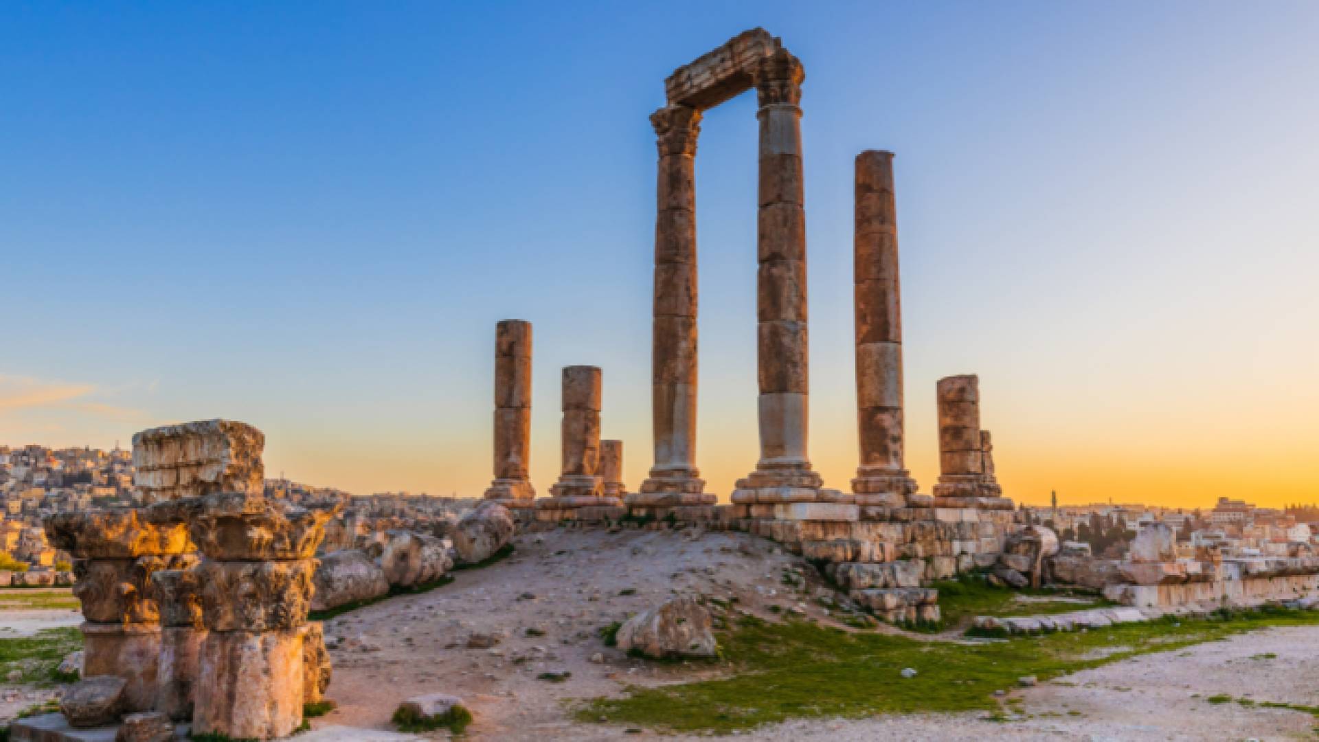 موقع جبل القلعة الأثري في العاصمة عمان