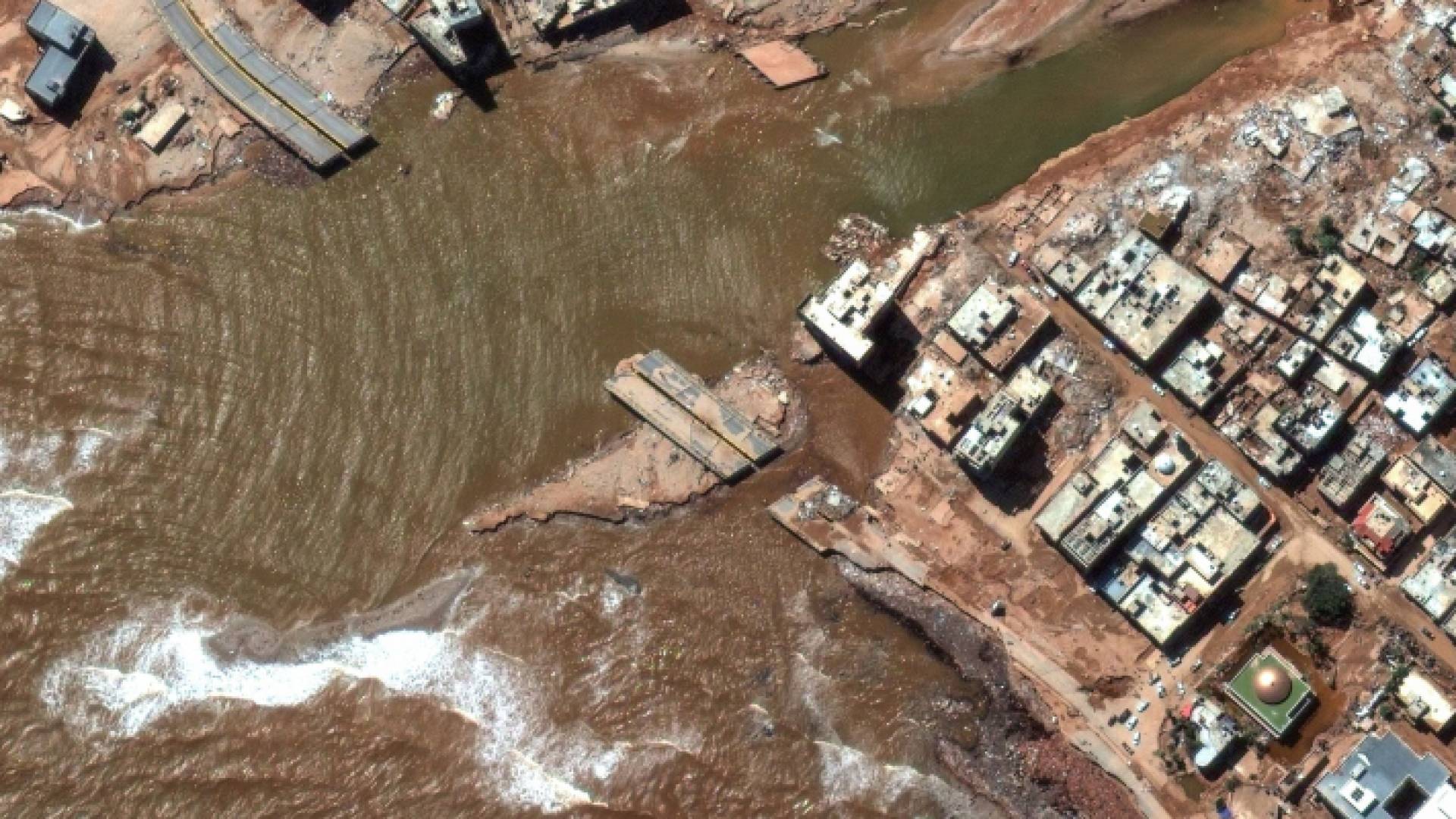 فيضانات عقب انهيار سدي درنة