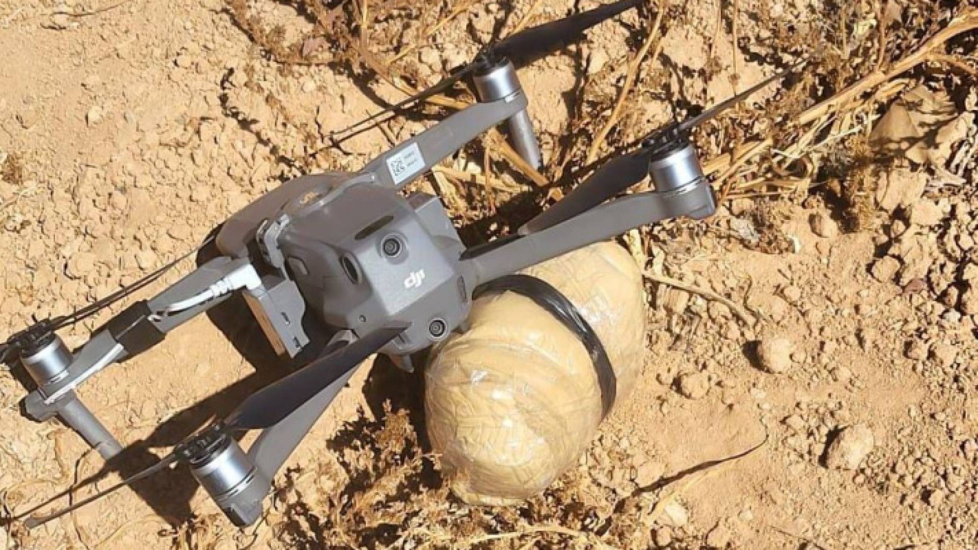 إحدى الطائرات التي تم إسقاطها