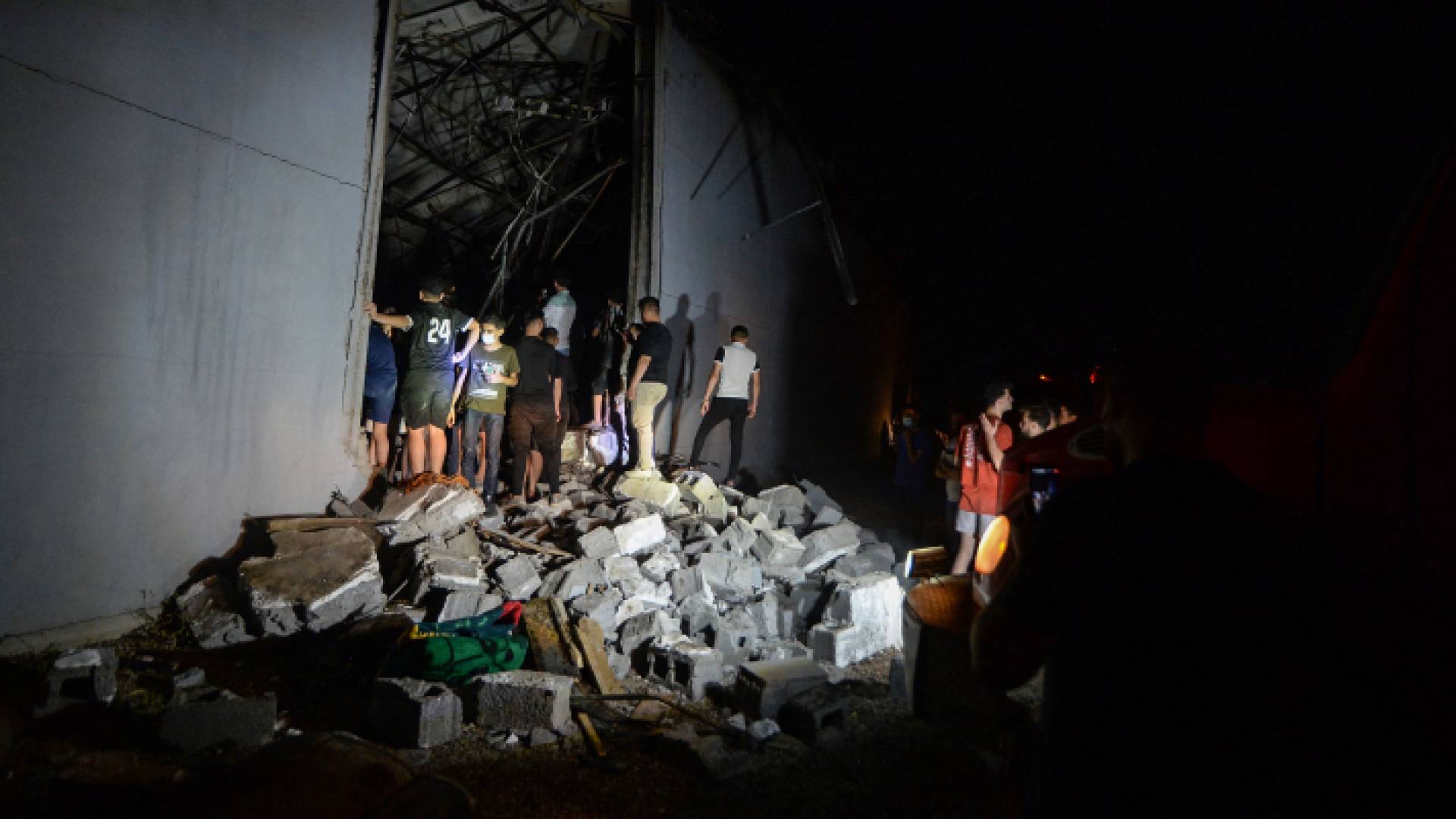 آثار الحريق في حفل زفاف في محافظة نينوى