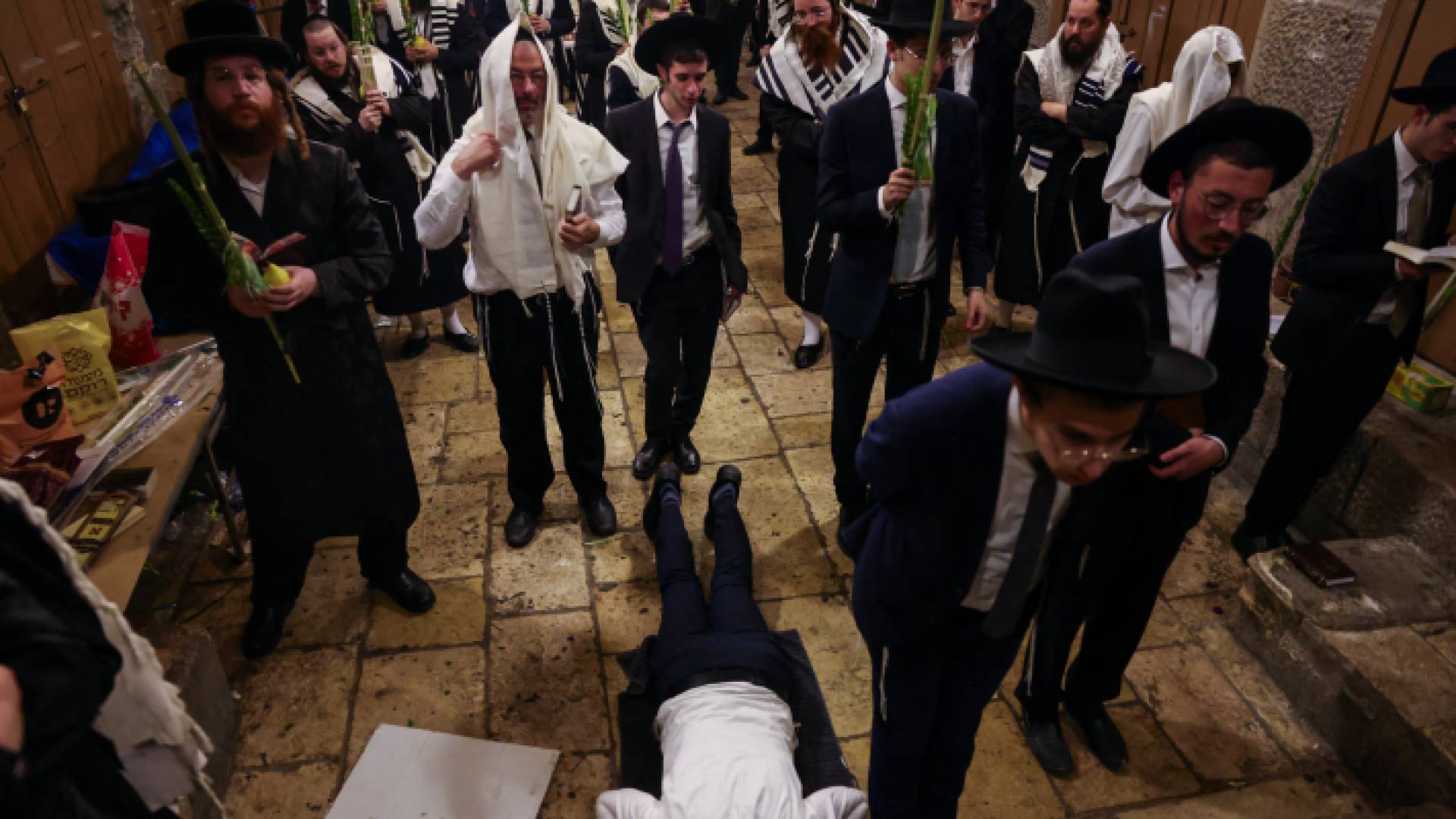 الصورة من اقتحامات المستوطنين