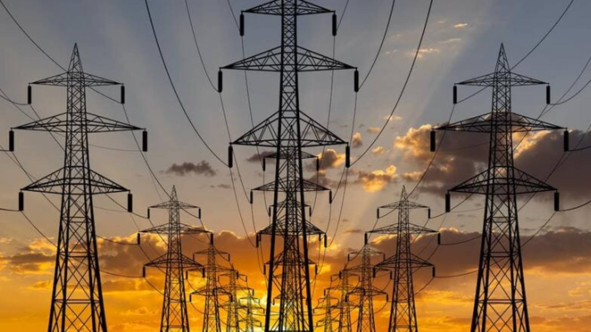 أعمدة كهرباء