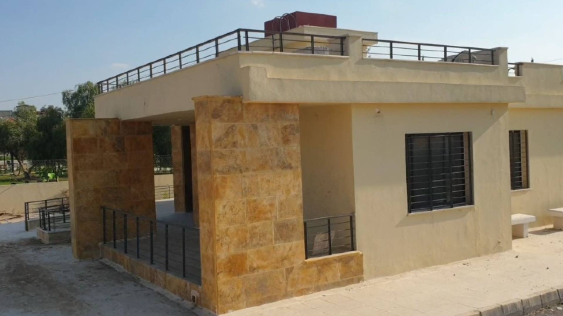 صورة للمدرسة