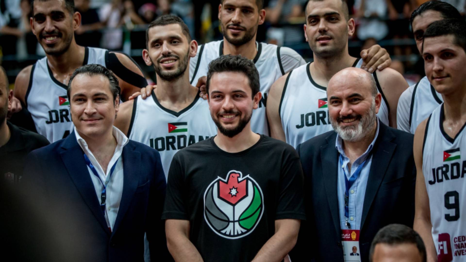 سمو الأمير الحسين بن عبدالله الثاني، ولي العهد خلال لقائه منتخب السلة "أرشيفية"