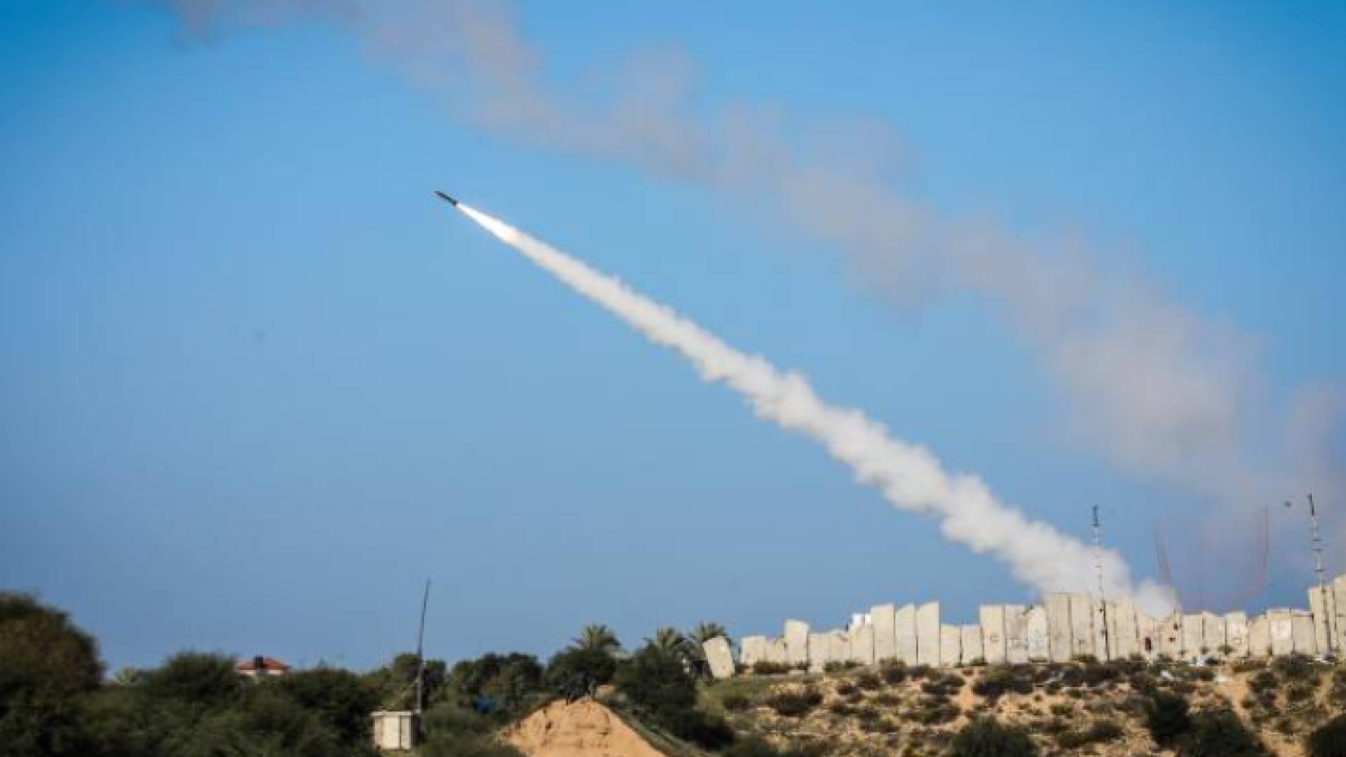 إطلاق صاروخ من غزة "أرشيفية"ة