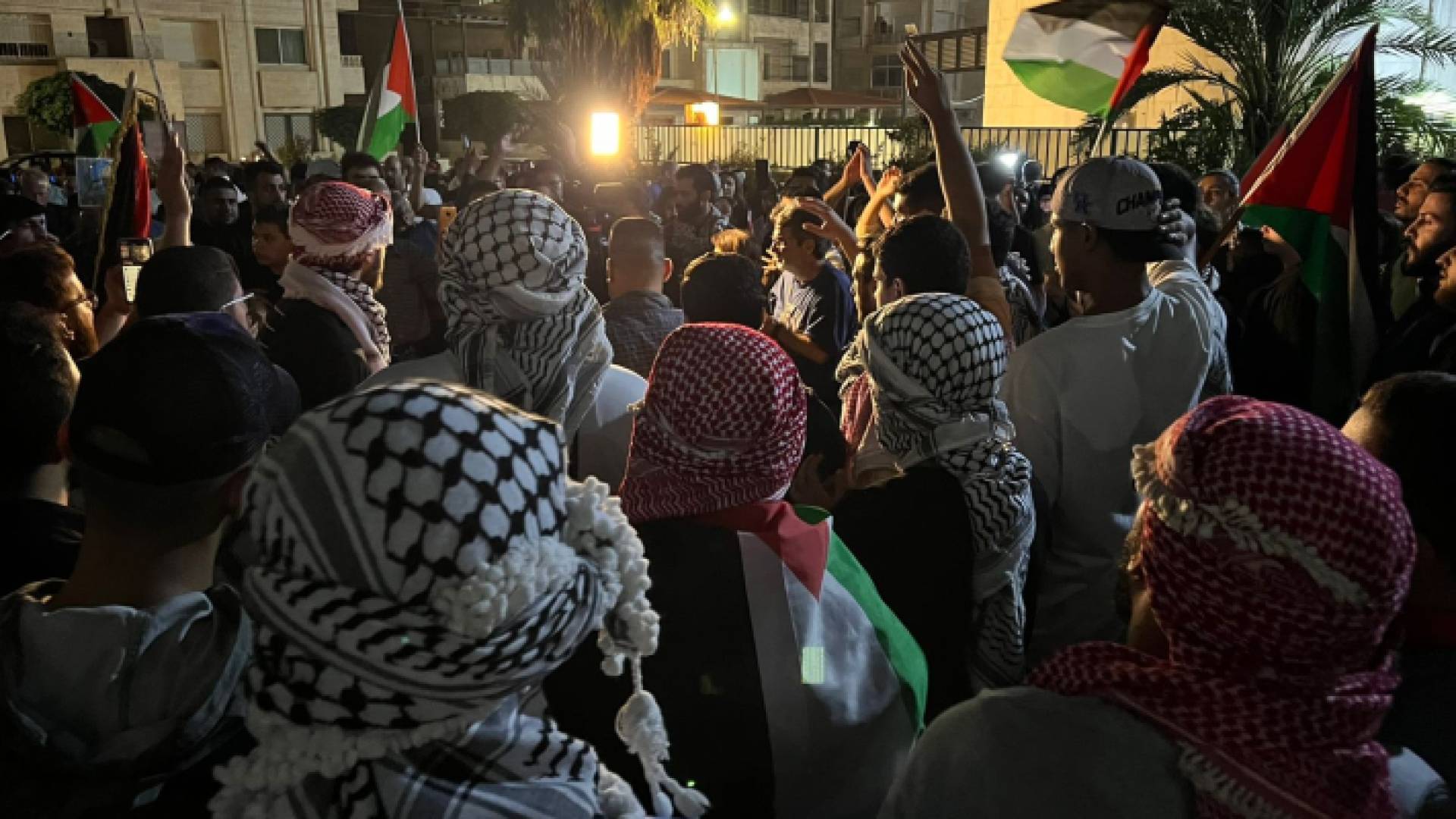 الوقثة التضامنية بالقرب من مسجد الكالوتي في عمان