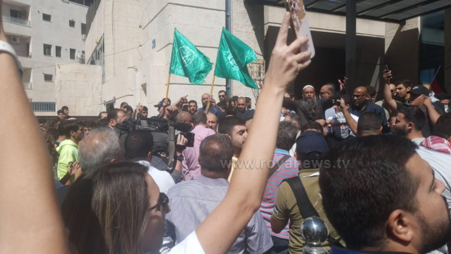 تظاهرة بالقرب من سفارة الاحتلال خرجت نصرة لفلسطين والمقاومة