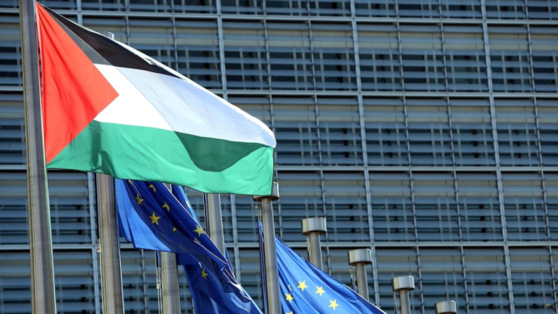 الاتحاد الاوروبي يوقف مساعدات التنمية للفلسطينيين