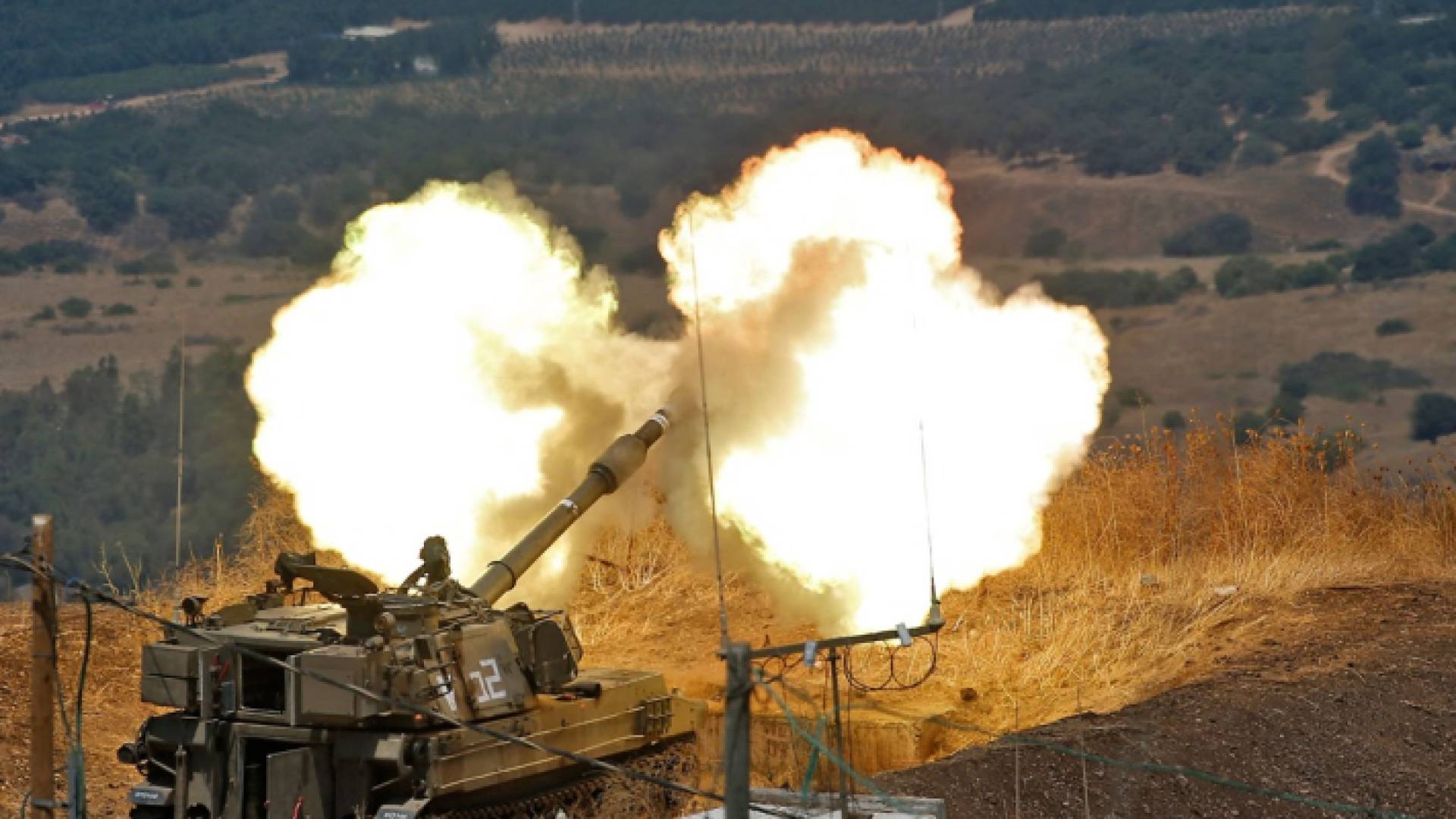 قوات الاحتلال تقصف مناطق جنوب لبنان