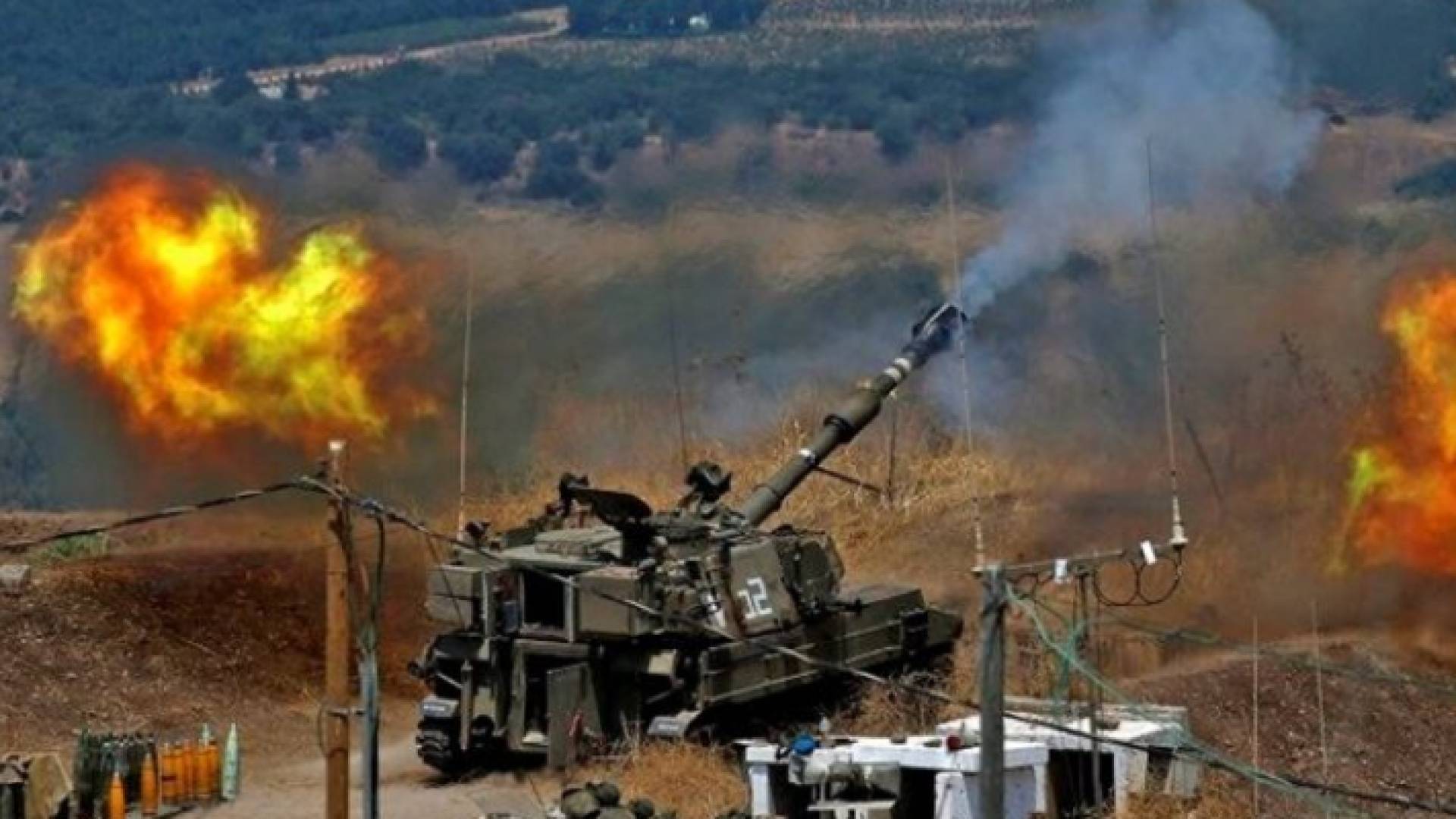 دبابات الاحتلال تقصف جنوب لبنان