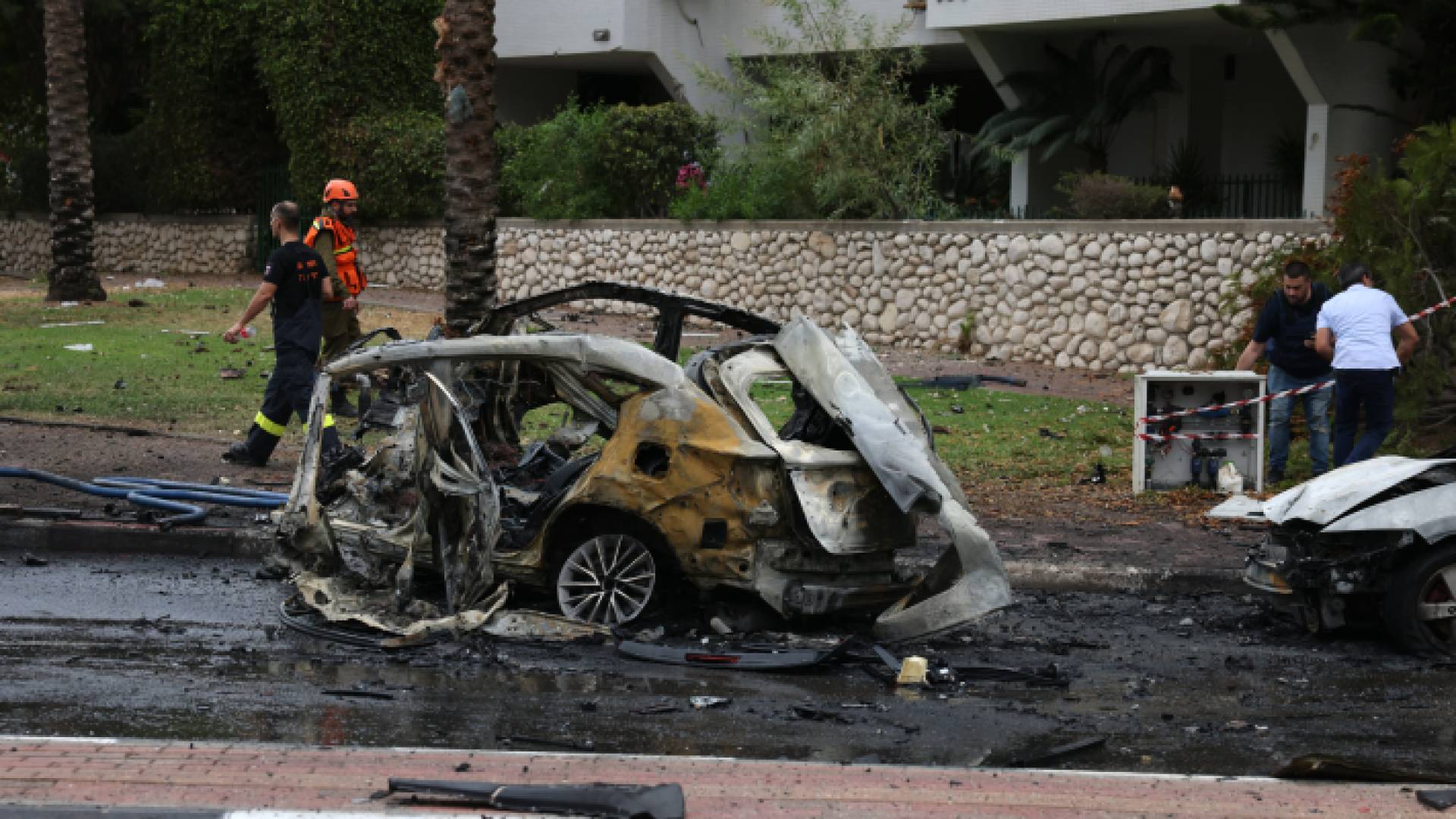 من اثار القصف على مستوطنات غلاف غزة