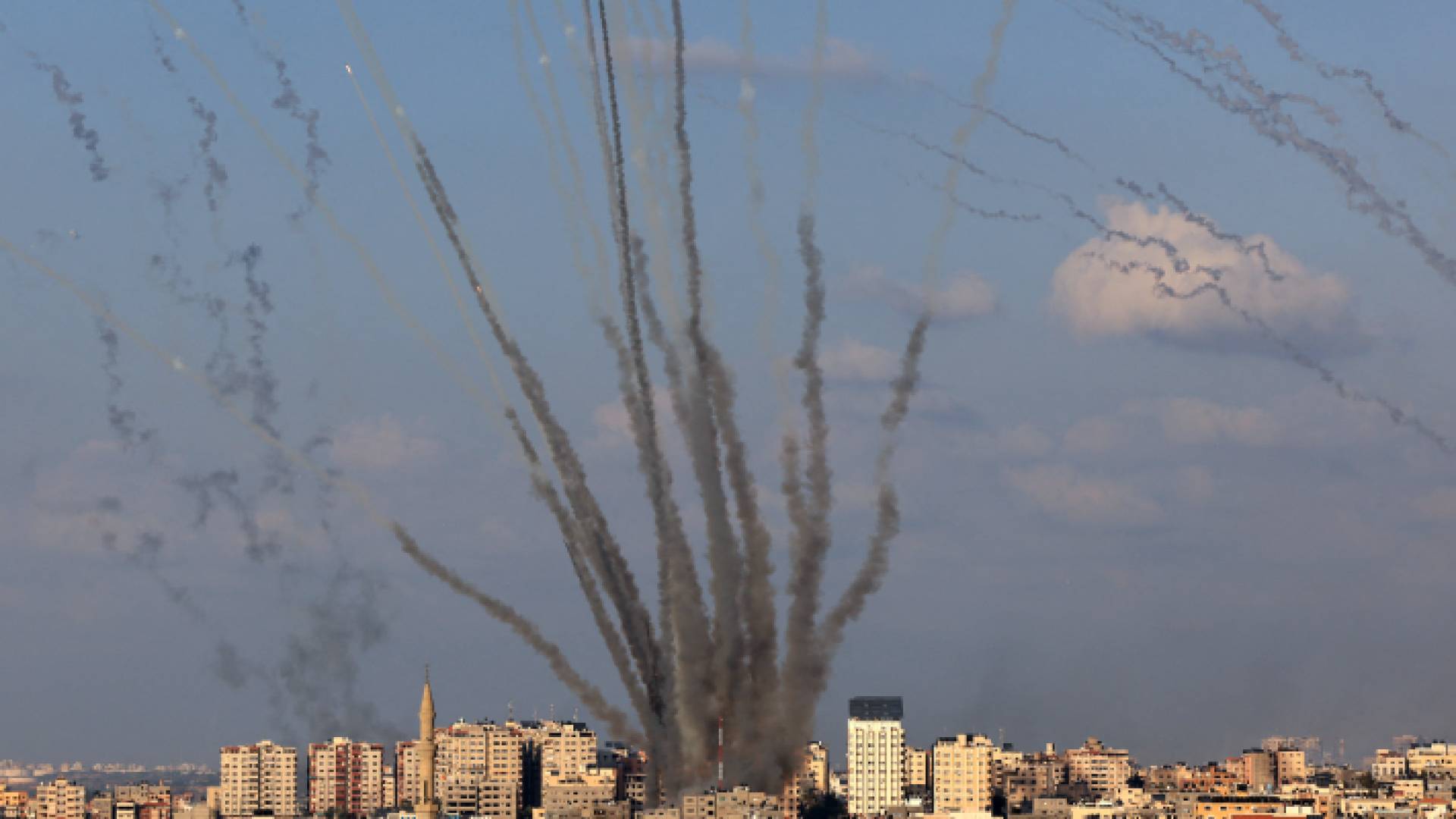 صواريخ المقاومة الفلسطينية أطلقت من قطاع غزة