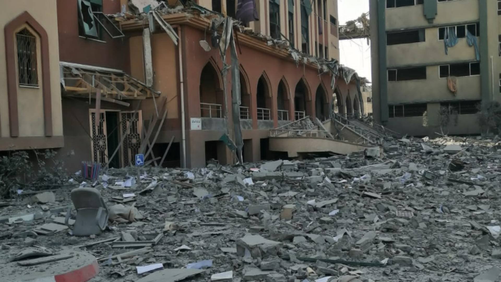 مبنى الجامعة الإسلامية في غزة بعد تعرضه لقصف الاحتلال