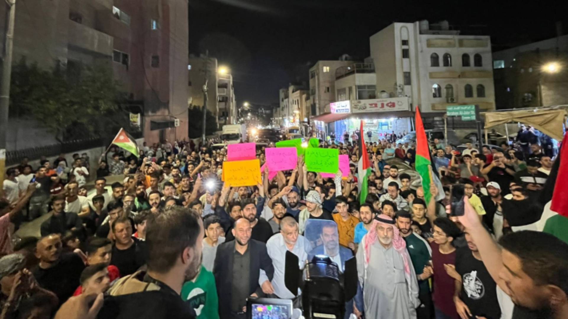 مسيرة في منطقة المنارة بالعاصمة عمان