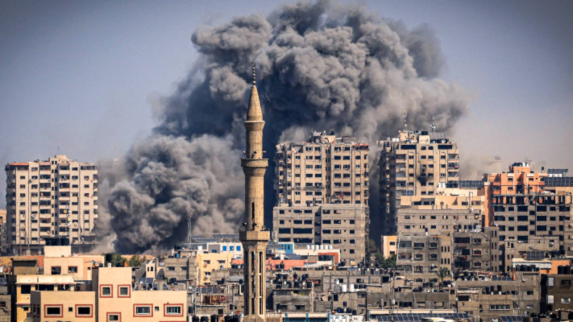 غزة أثناء قصف الاحتلال الإسرائيلي