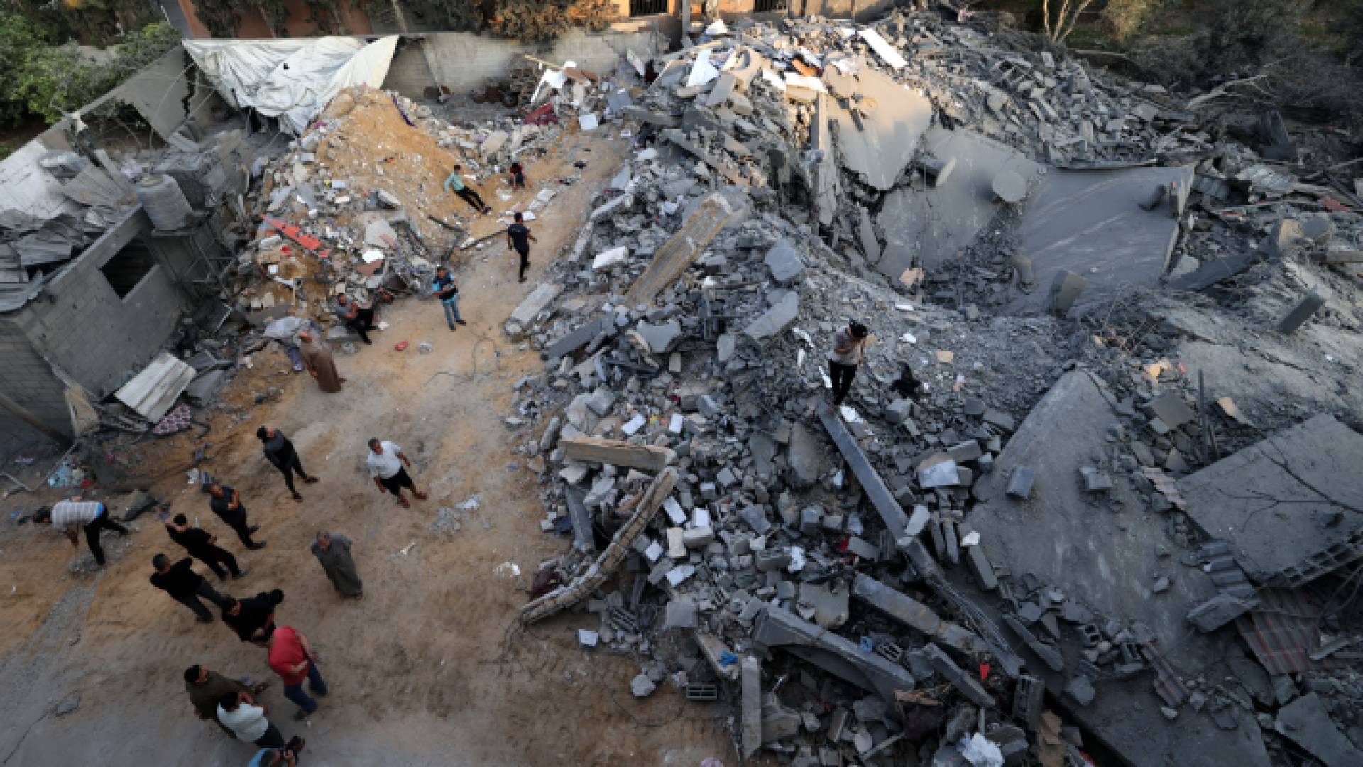 استهداف المدنيين في القطاع