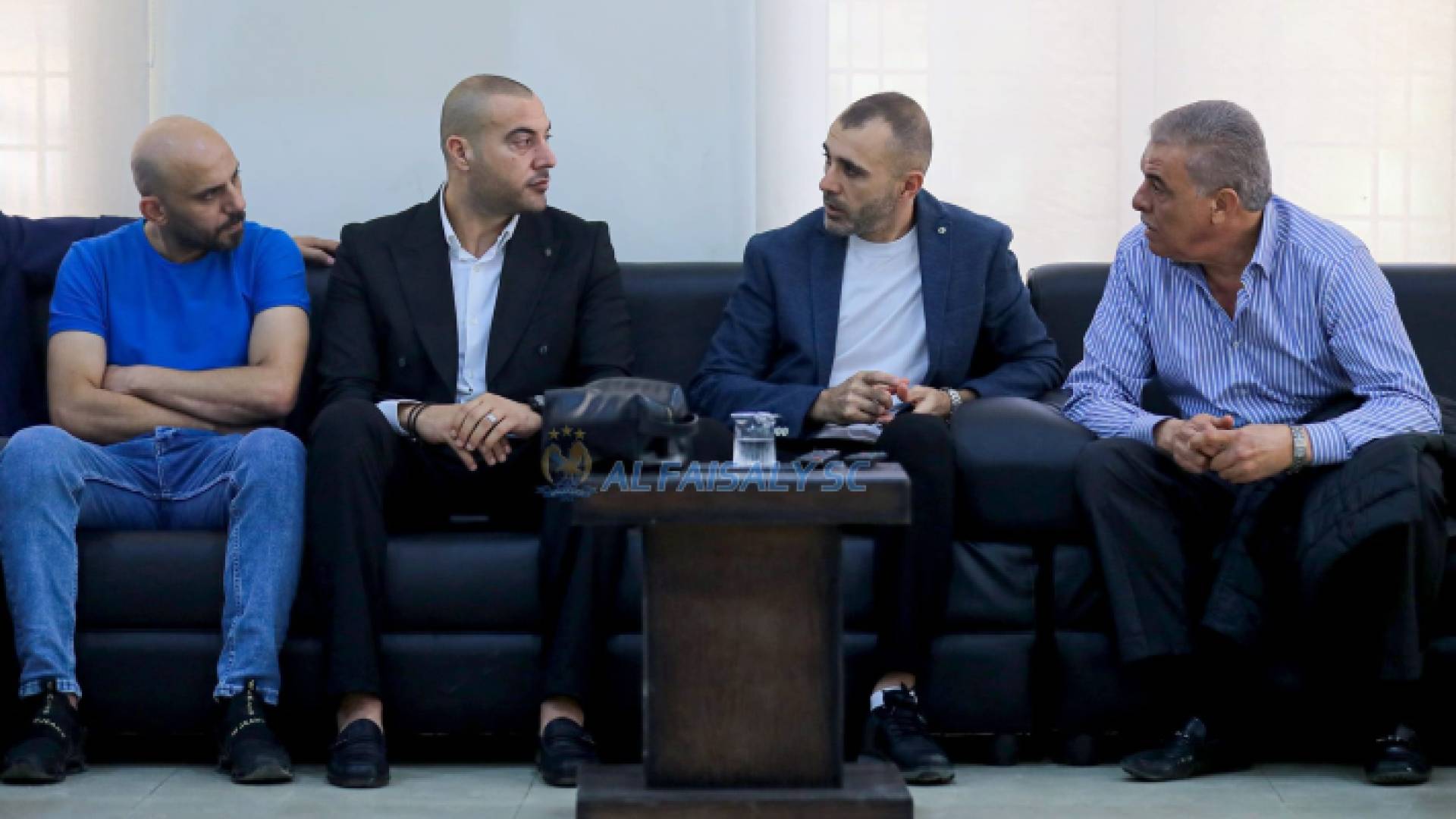 الجهاز الفني ورئيس النادي