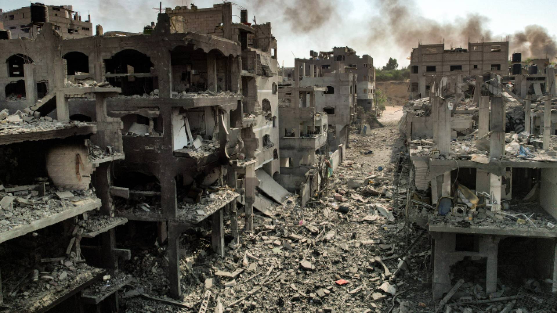 دمار خلفه قصف الاحتلال الإسرائيلي في قطاع غزة