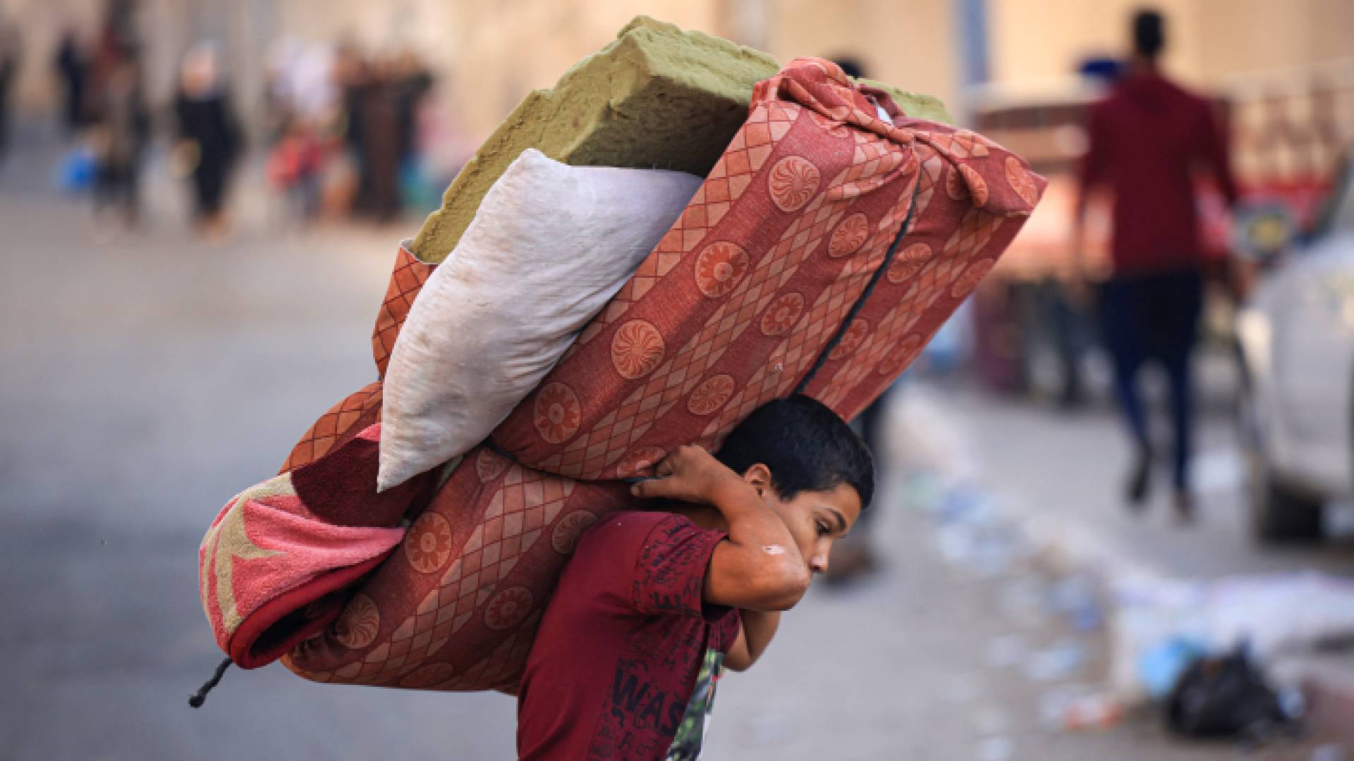 طفل غزي نازح