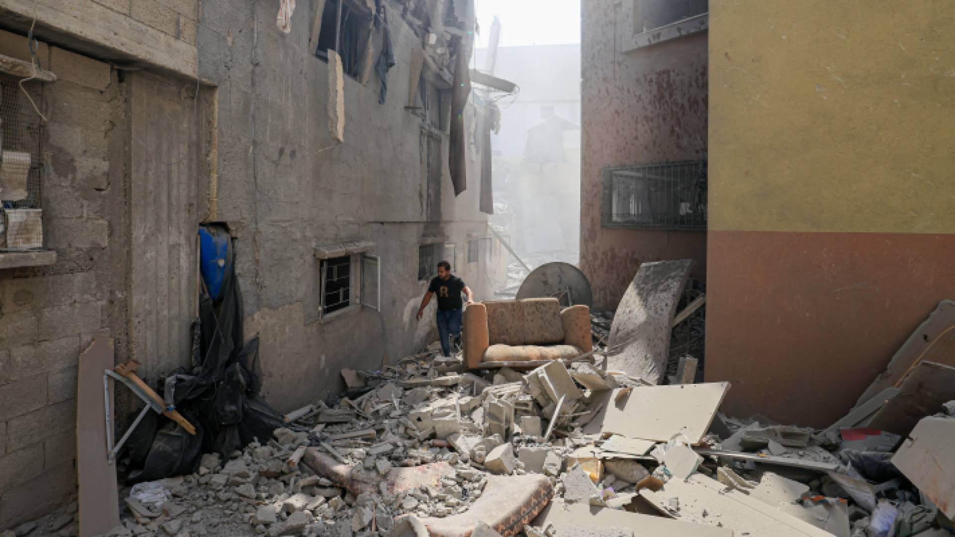 ىثار الدمار في قطاع غزة