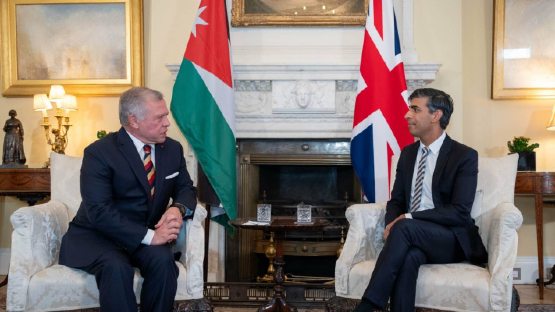 جلالة الملك عبدالله الثاني خلال اللقاء