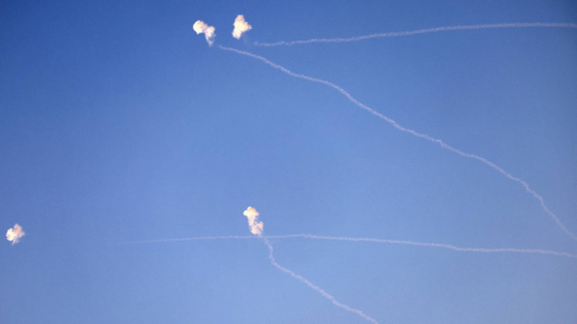 كتائب القسام: قصفنا بئر السبع المحتلة بدفعة صاروخية