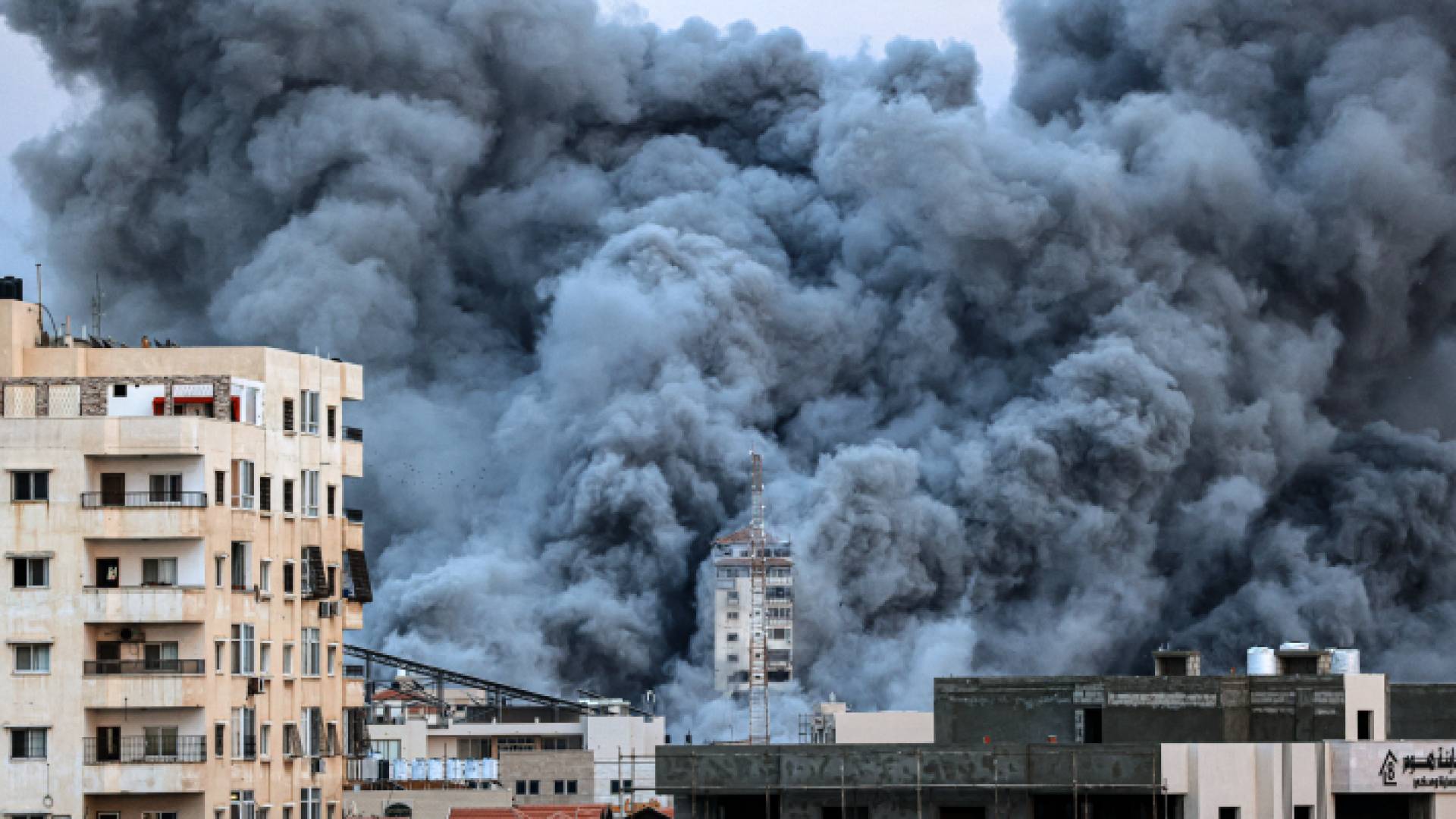 غزة أثناء قصف الاحتلال