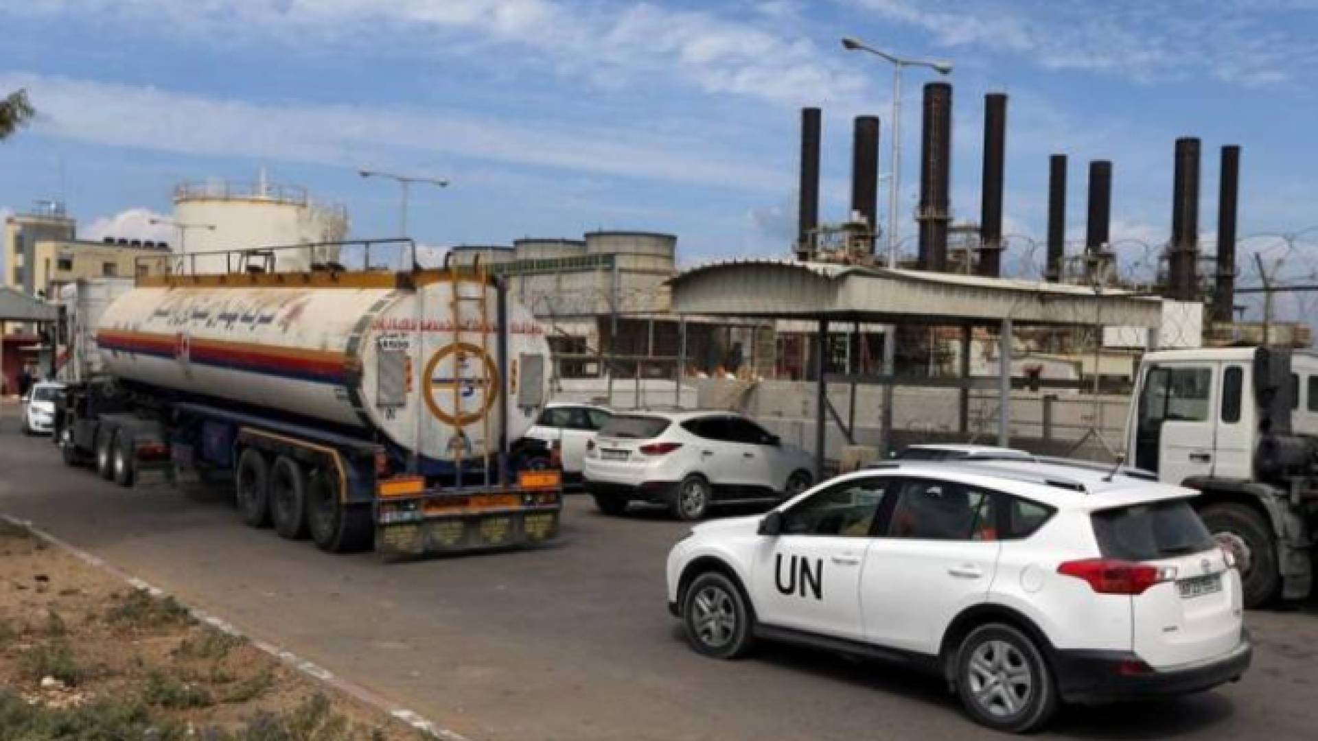 شاحنات وقود تابعة للأمم المتحدة "أرشيفية"