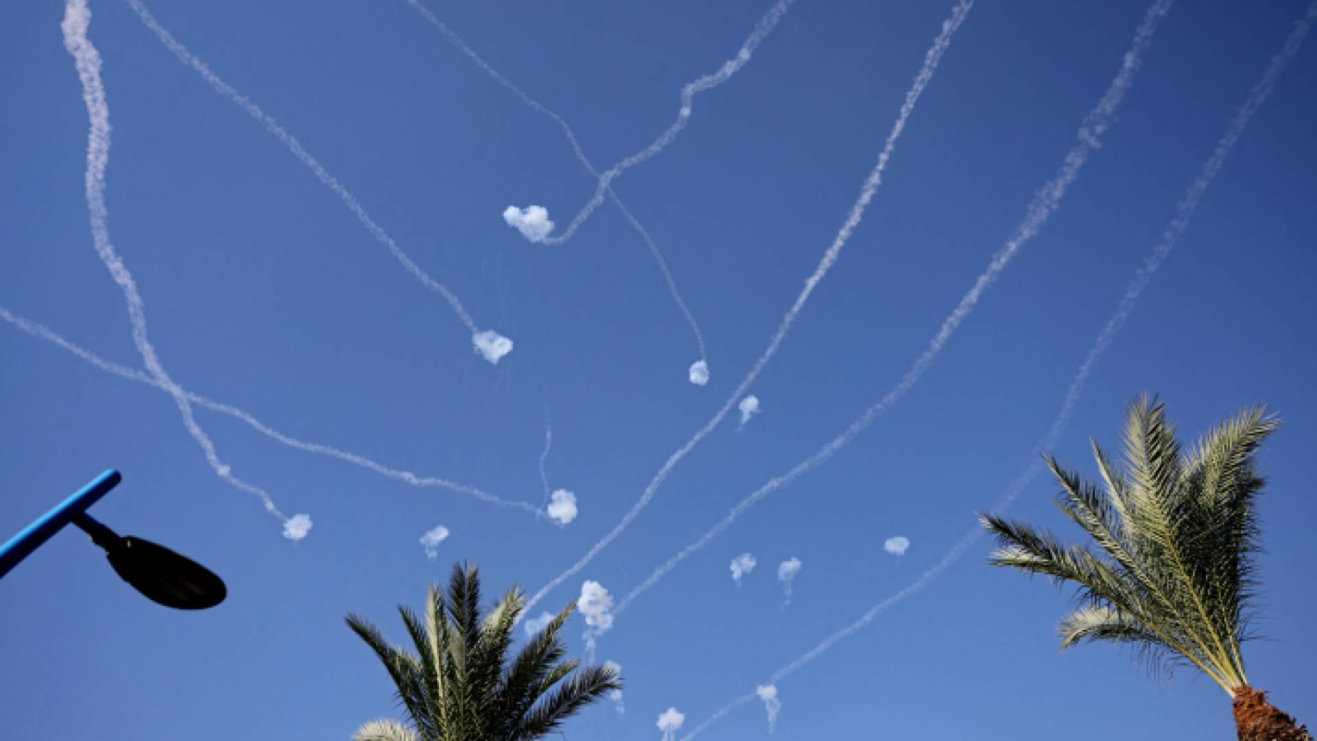 رشقات صاروخية