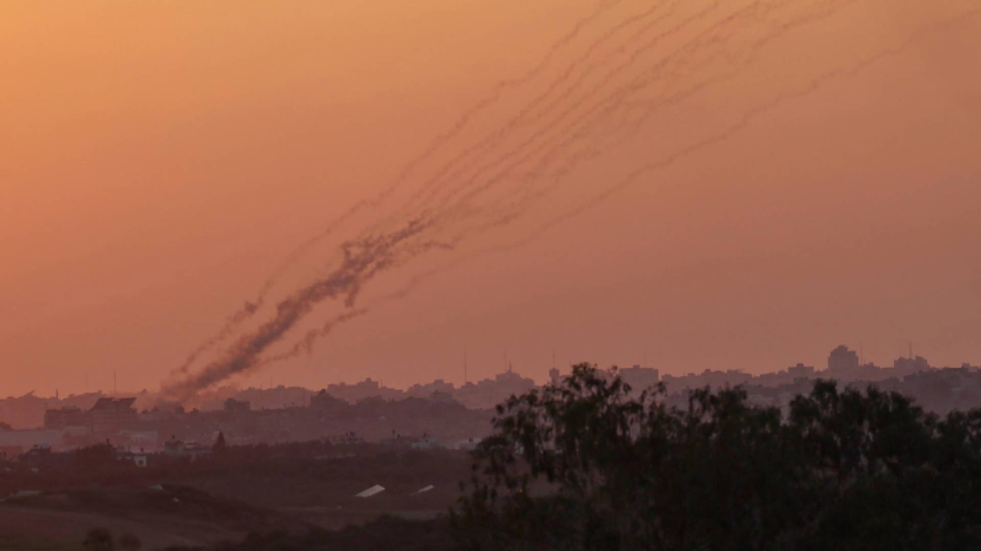 رشقات صاروخية من جانب المقاومة في غزة