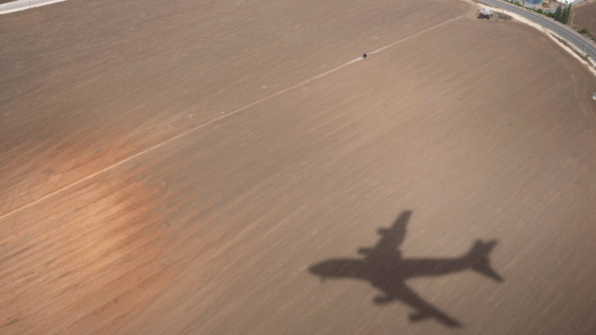 مطار بنغوريون في تل أبيب