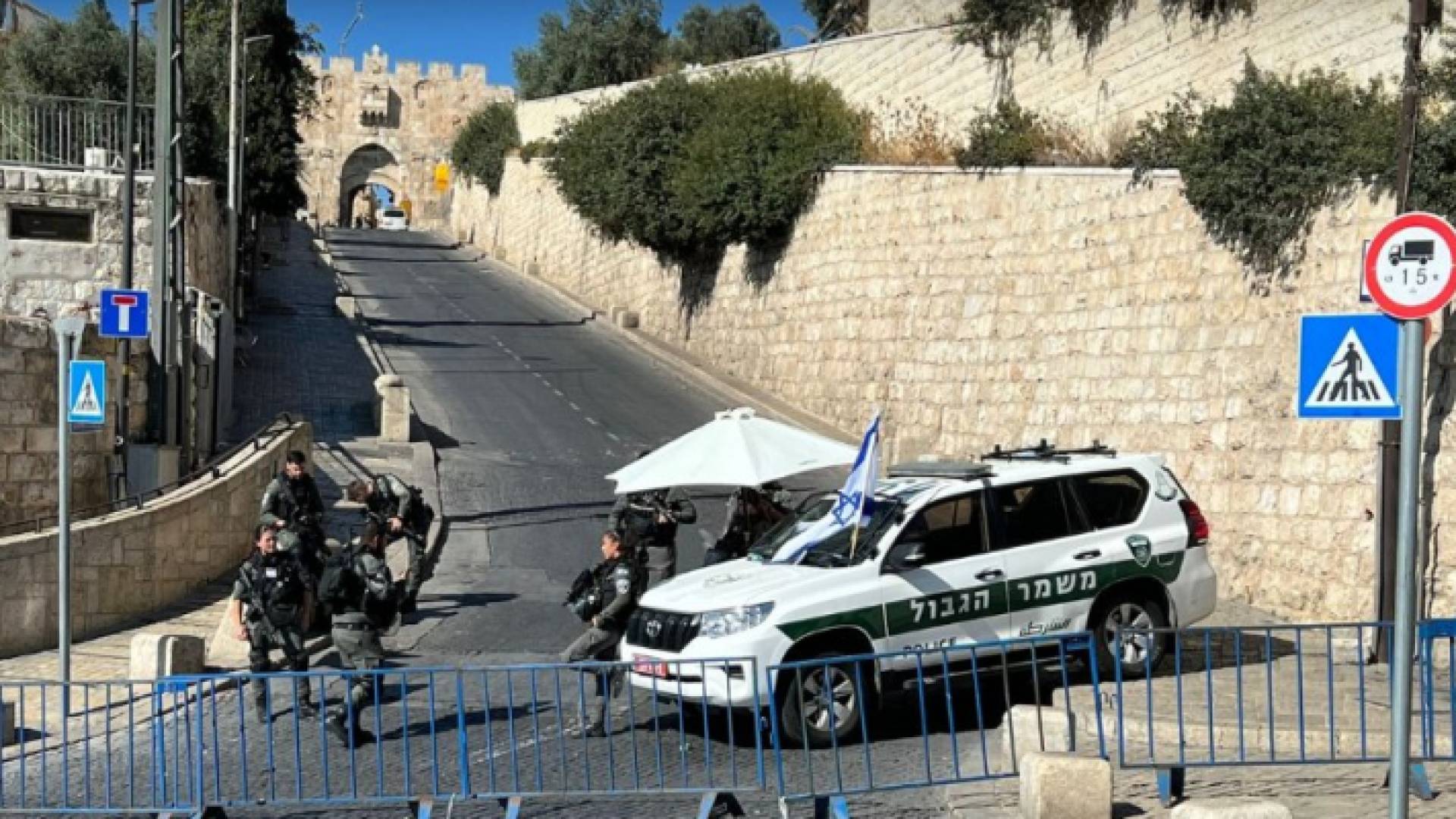 الاحتلال يشدد من إجراءاته العسكرية على مدخل الأقصى