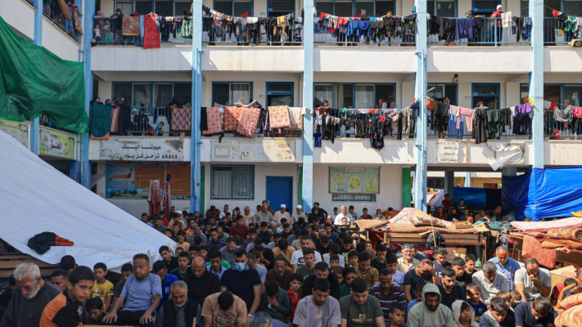 مدرسة تابعة لوكالة الأمم المتحدة لإغاثة وتشغيل اللاجئين الفلسطينيين (الأونروا)