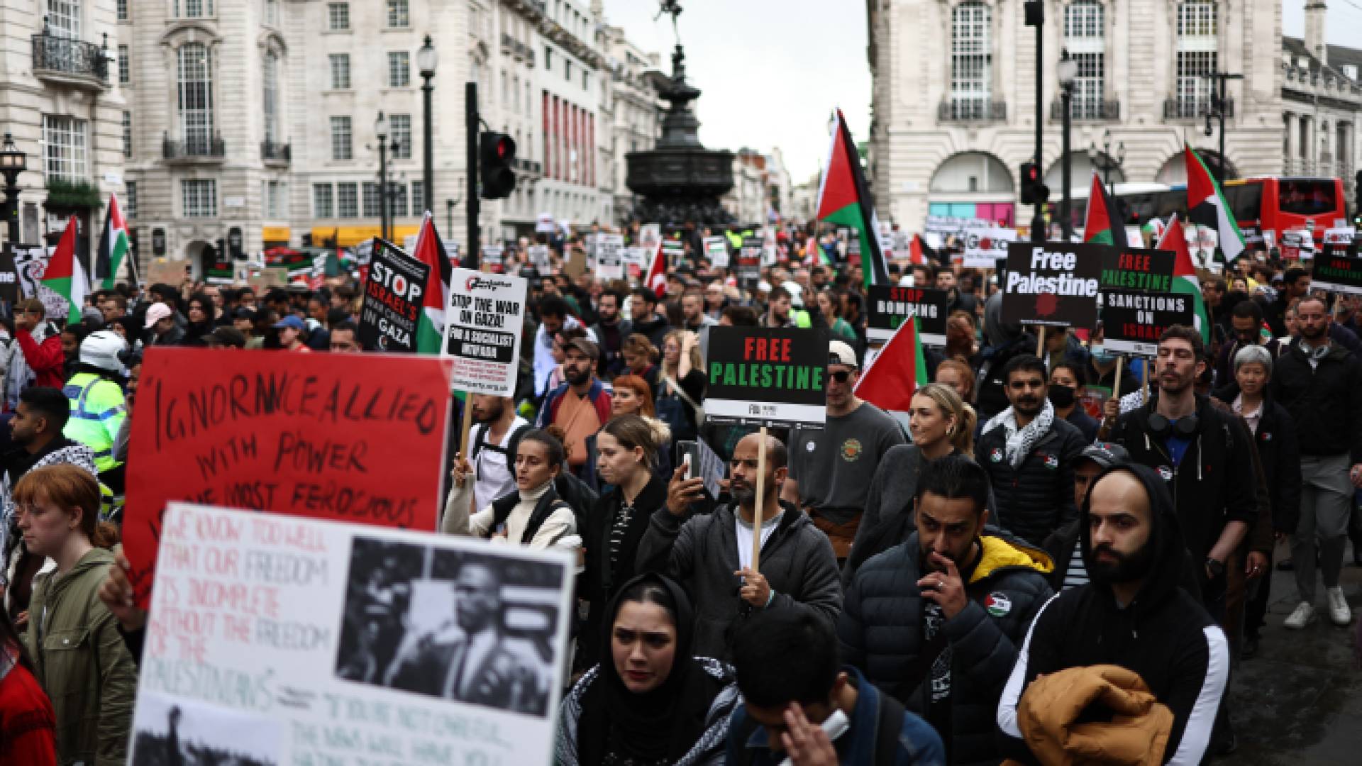 مظاهرة في لندن نصرة للفلسطينيين