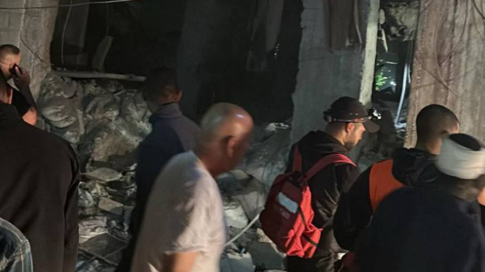 قصف مسجد في مخيم جنين