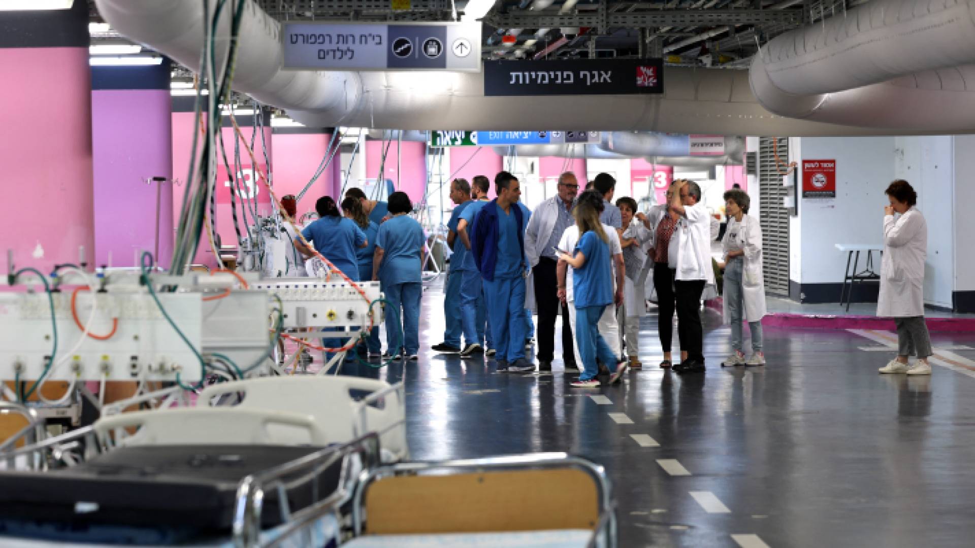 من داخل أحد المستشفيات في تل أبيب