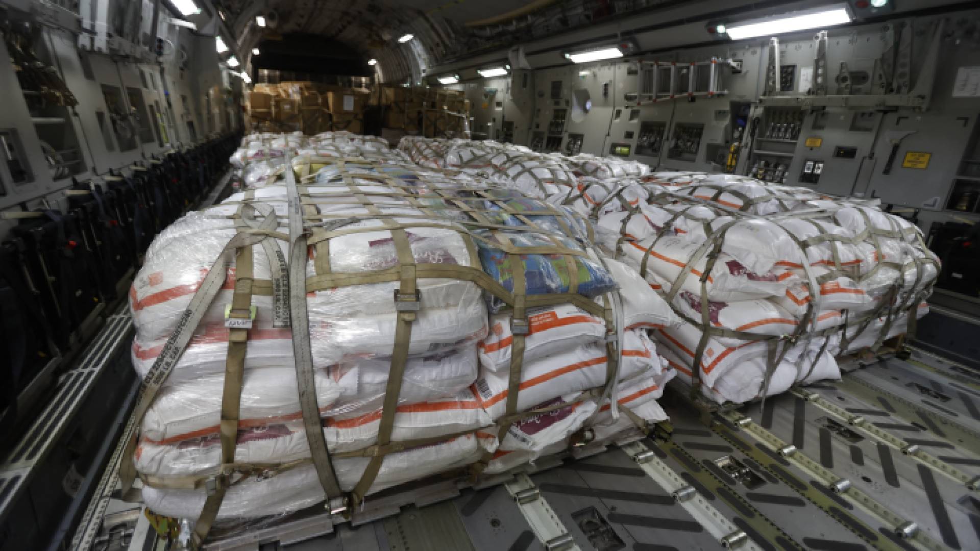 مساعدات إغاثية وصلت مؤخرا إلى قطاع غزة