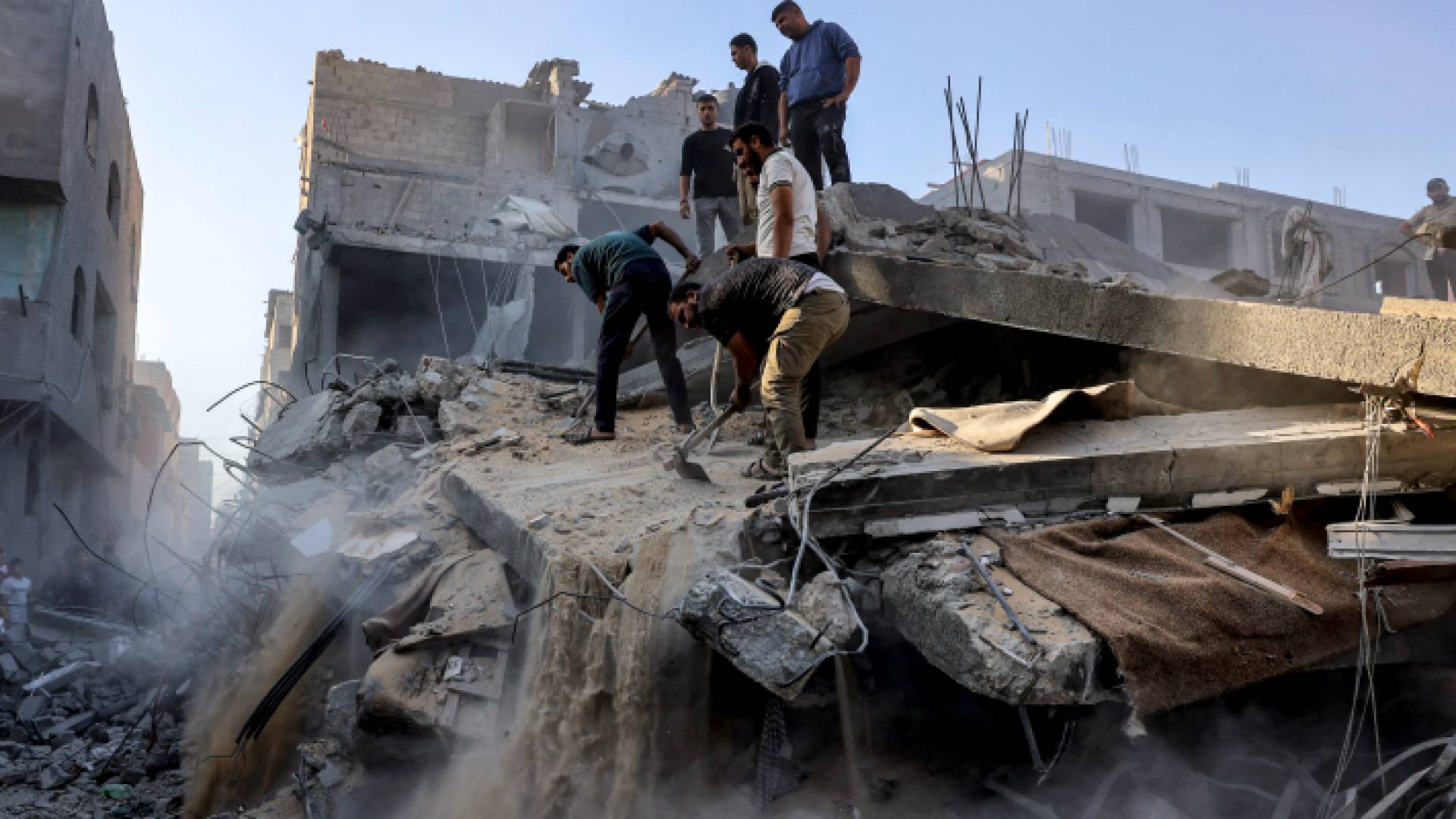 دمار خلفه قصف الاحتلال الإسرائيلي في قطاع غزة