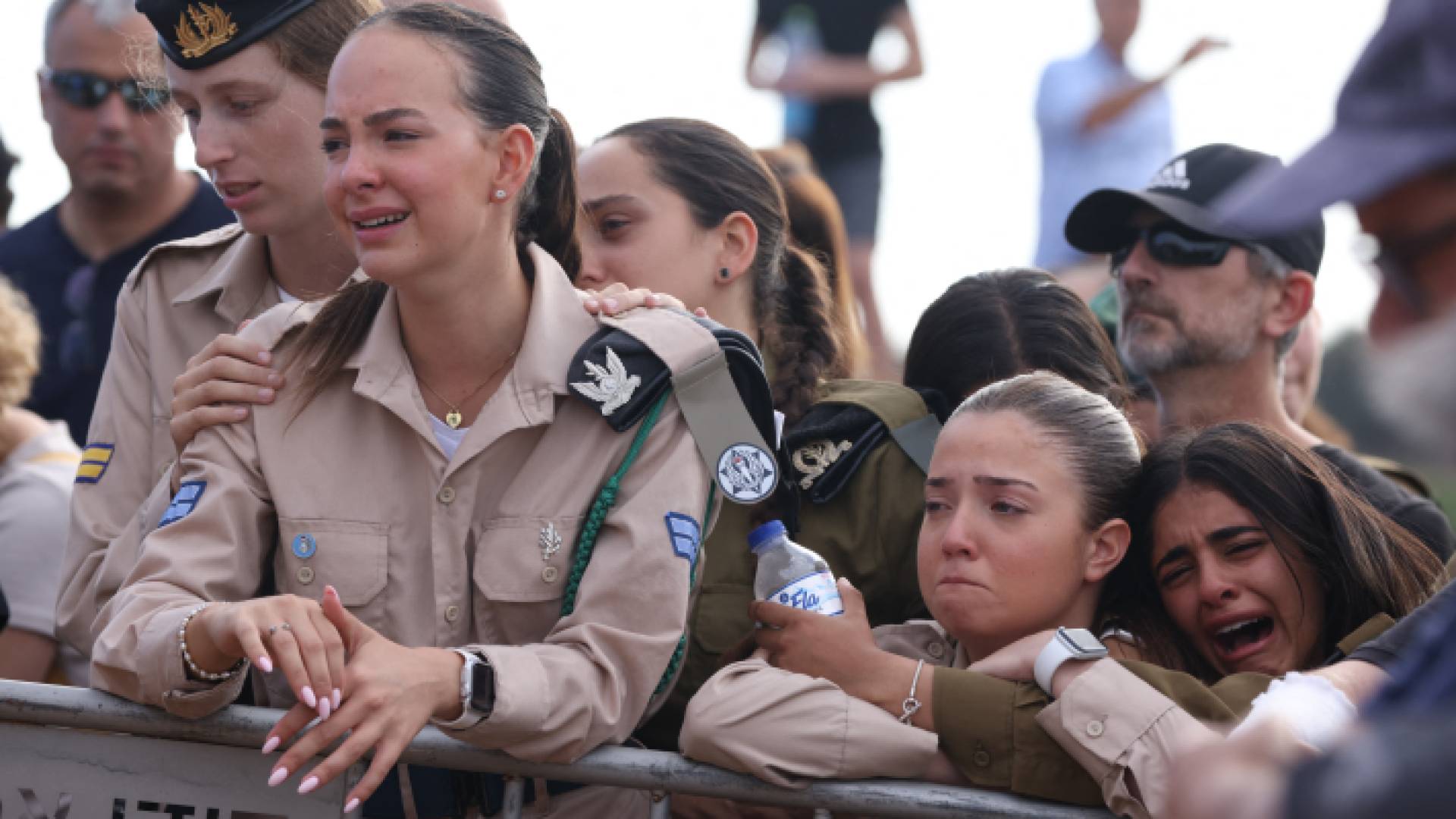 ذوو الرهائن الإسرائيليين في غزة