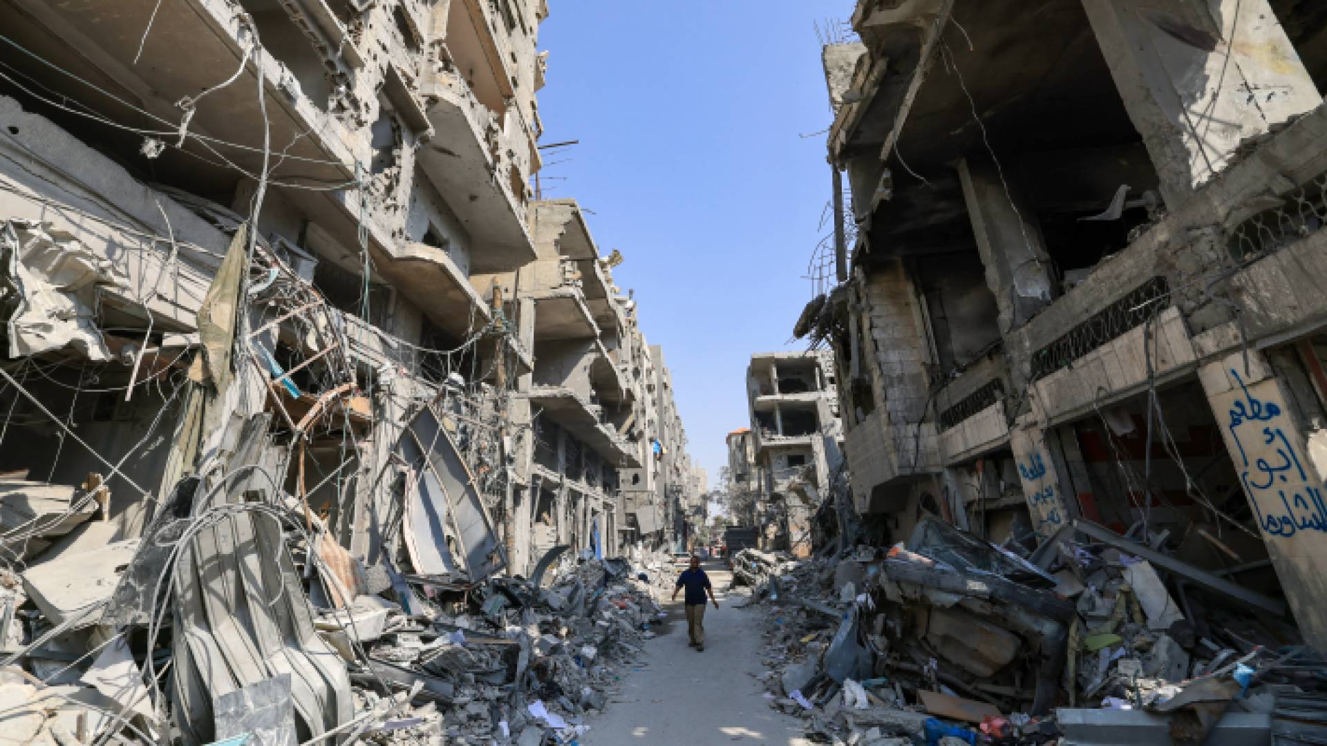 قوات الاحتلال تستمر بمهاجمة المدنيين في غزة