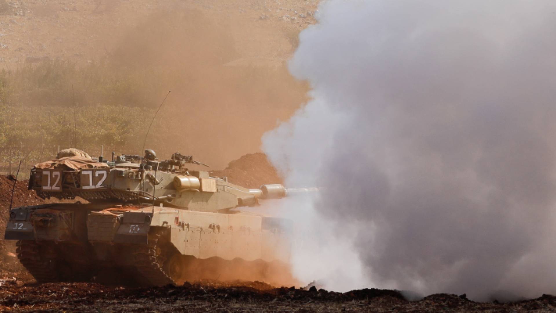 دبابة الاحتلال قرب الحدود اللبنانية مع فلسطين المحتلة