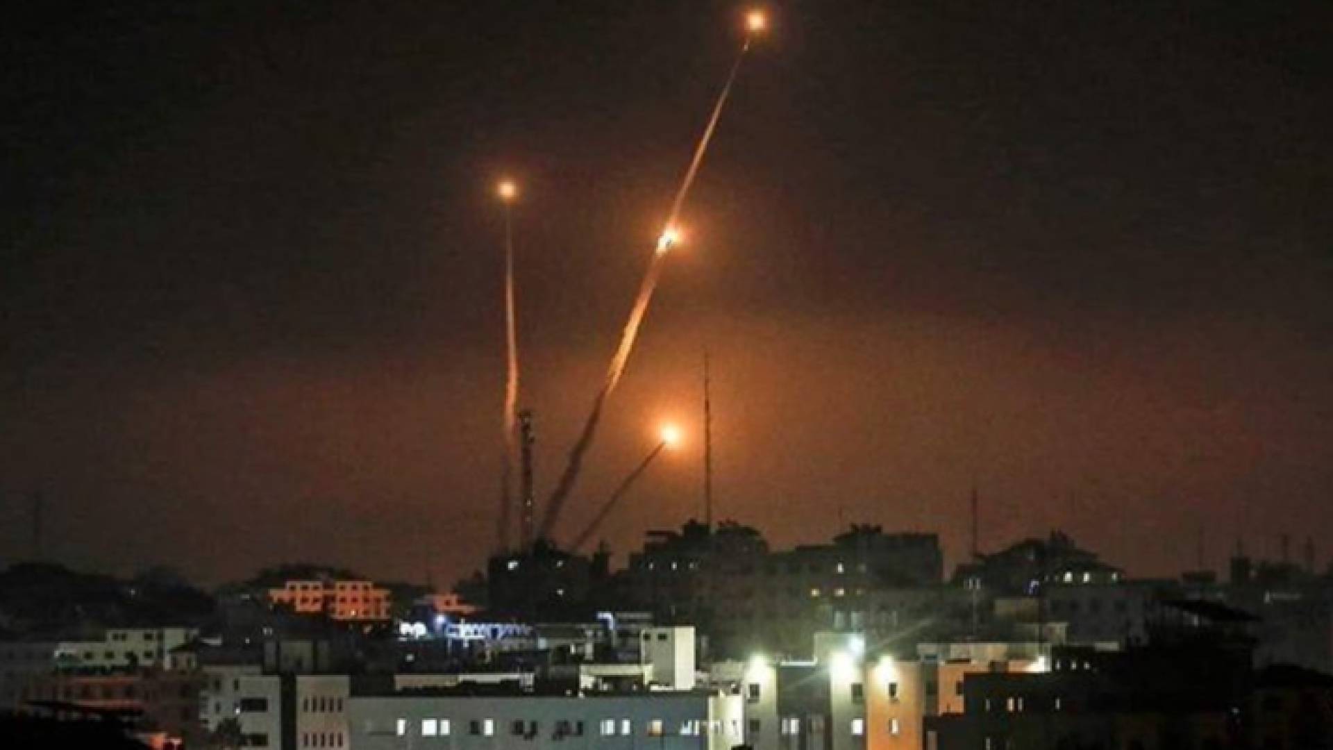 رشقات صاروخية