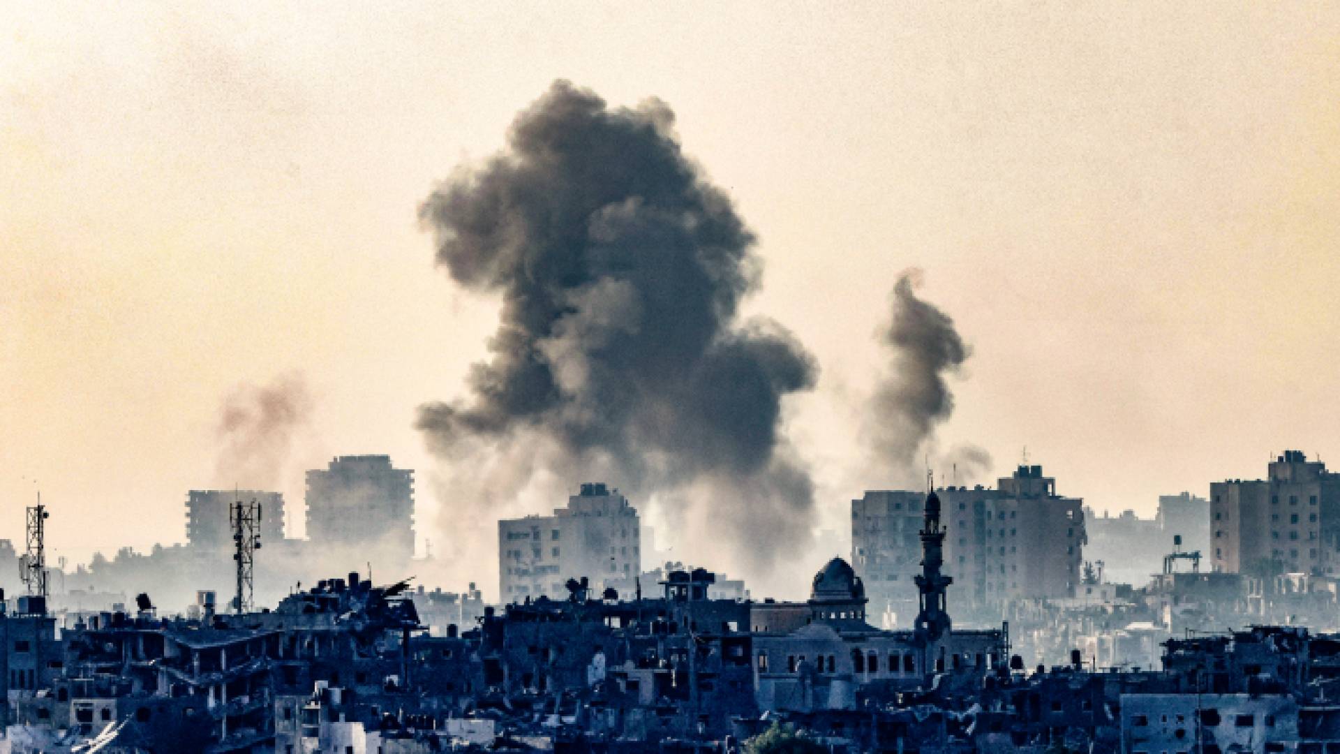 غارة جوية على غزة