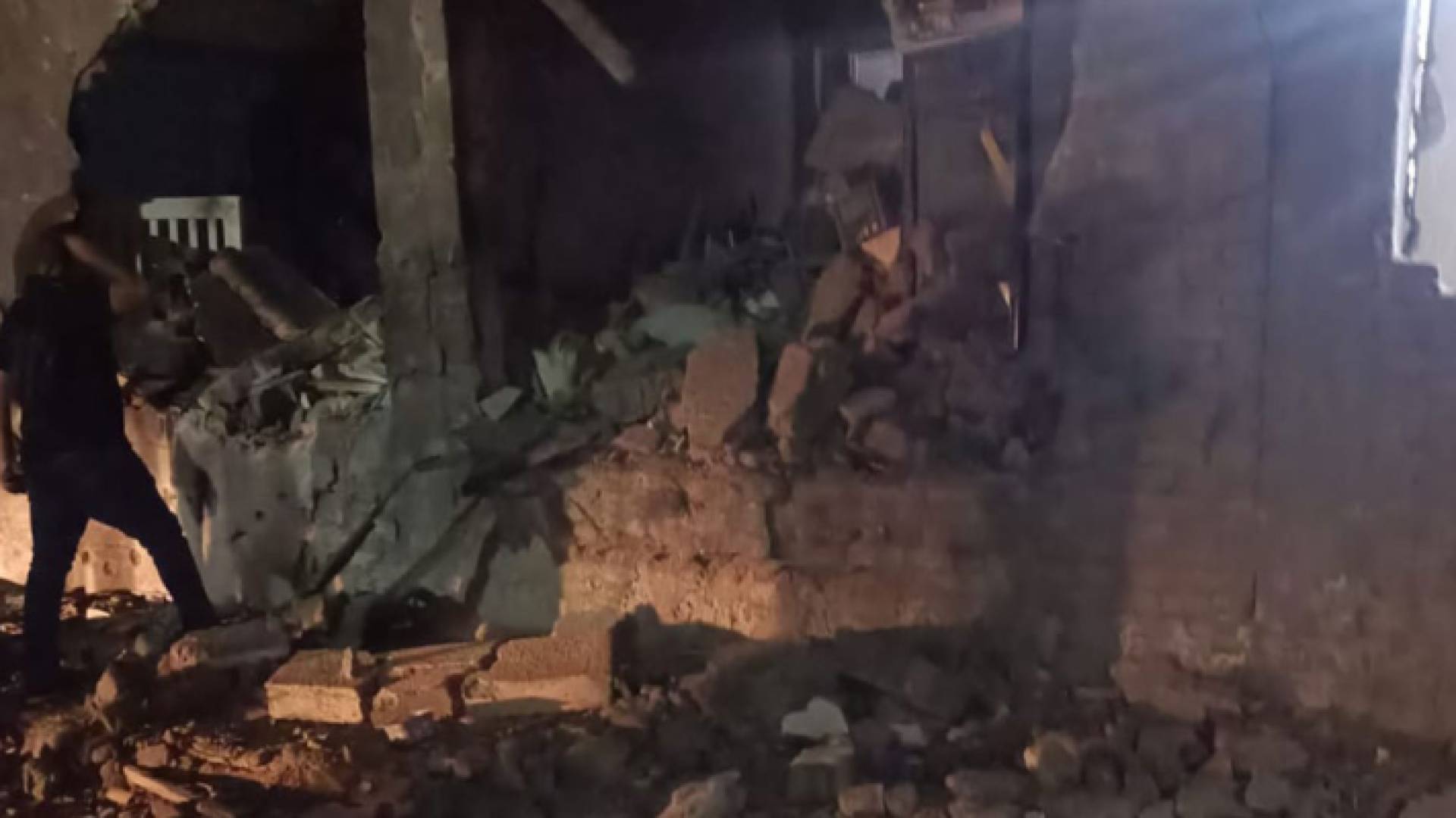 الصورة من آثار سقوط الصاروخ