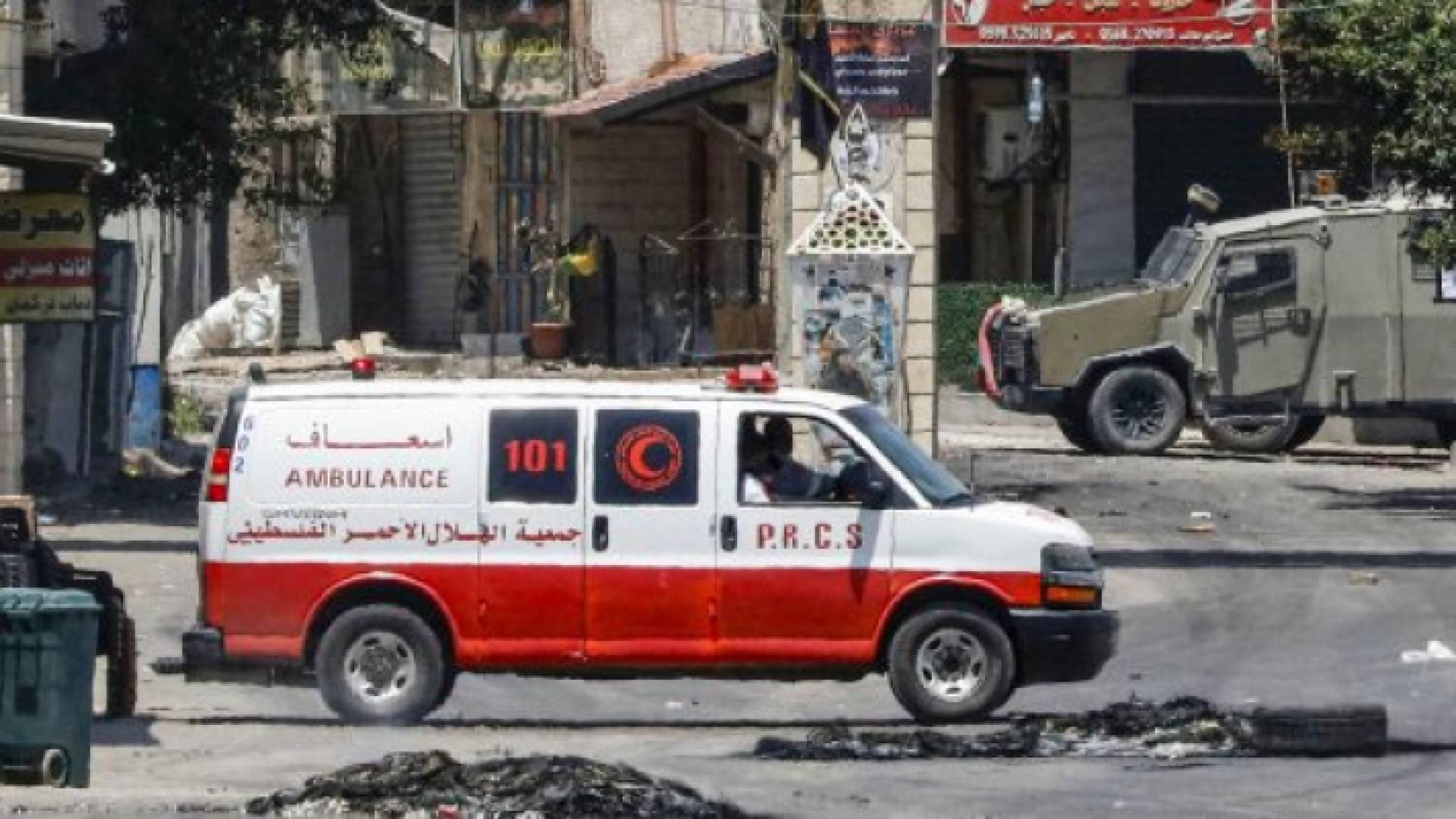 سيارة إسعاف فلسطينية