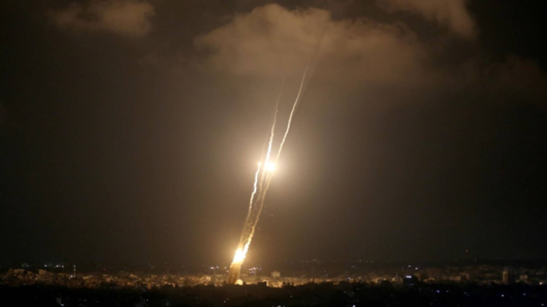 رشقات صاروخية