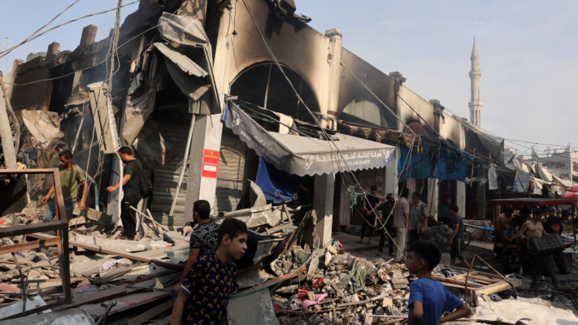 دمار خلفه قصف الاحتلال الإسرائيلي في قطاع غزة