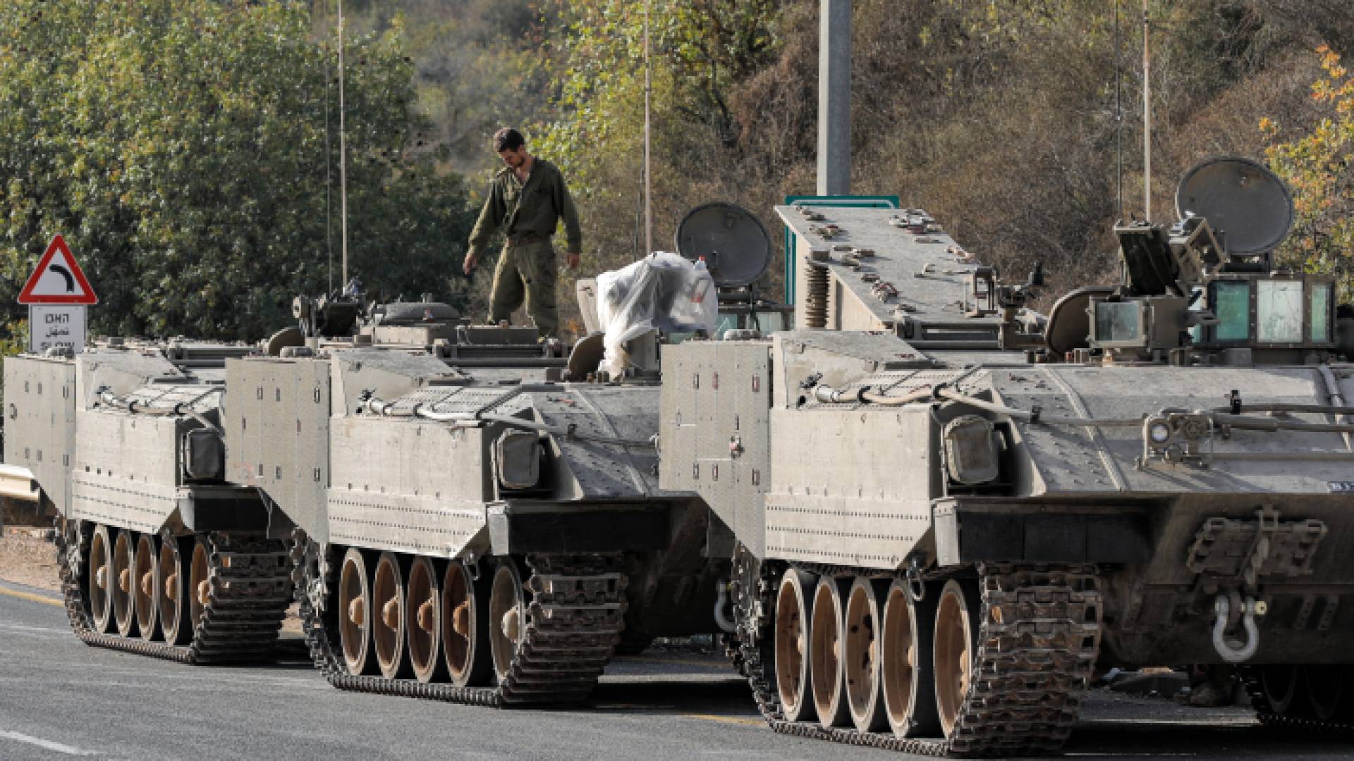 آلية عسكرية تابعة للاحتلال الإسرائيلي