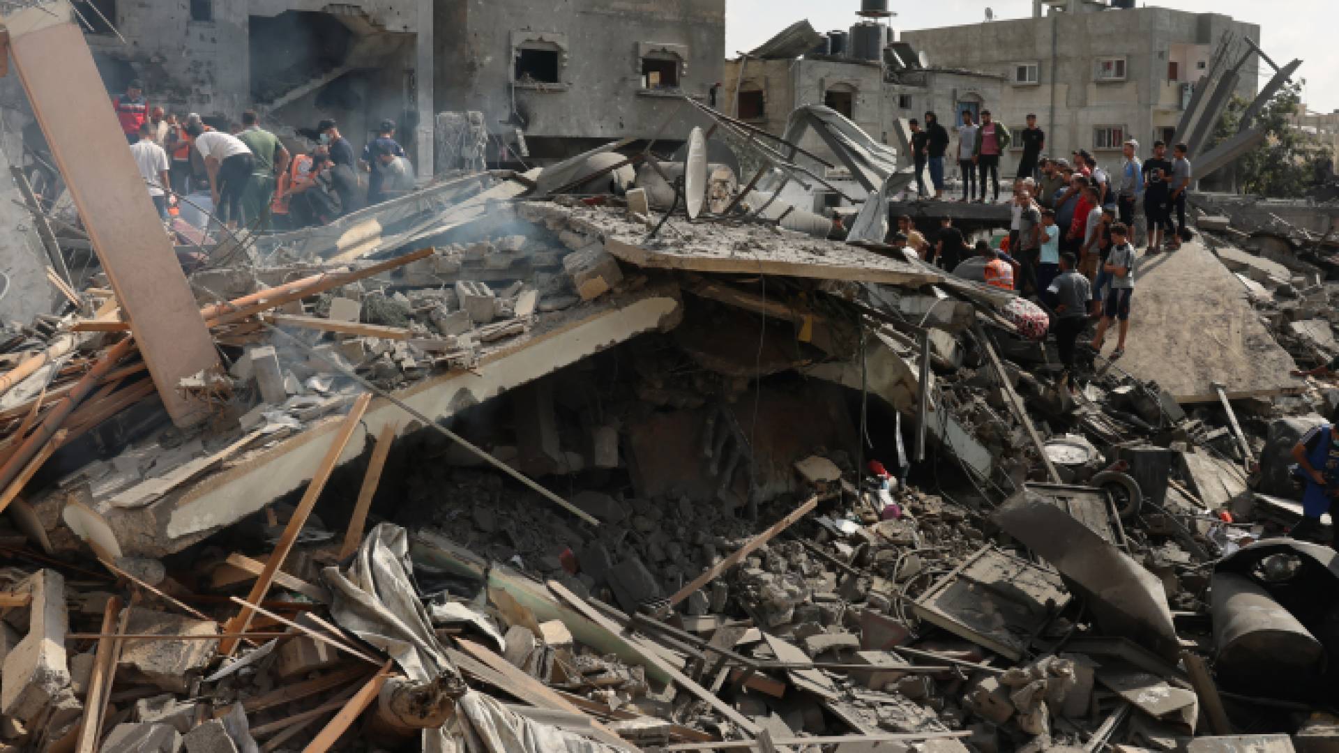 دمار خلفه قصف الاحتلال الإسرائيلي في قطاع غزة